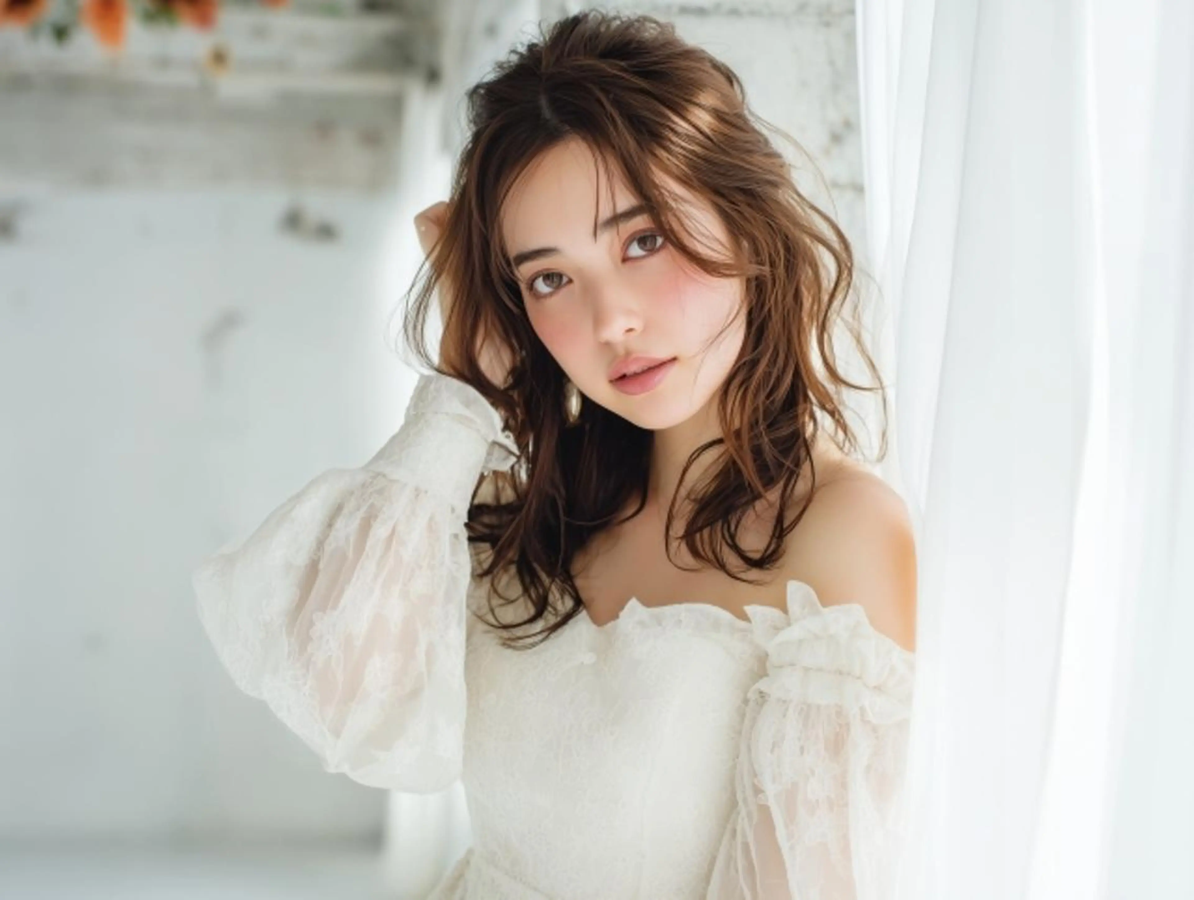 セミロング ヘアカラー ミニモ人気①位🥇 似合わせ×髪質改善のヘアスタイル