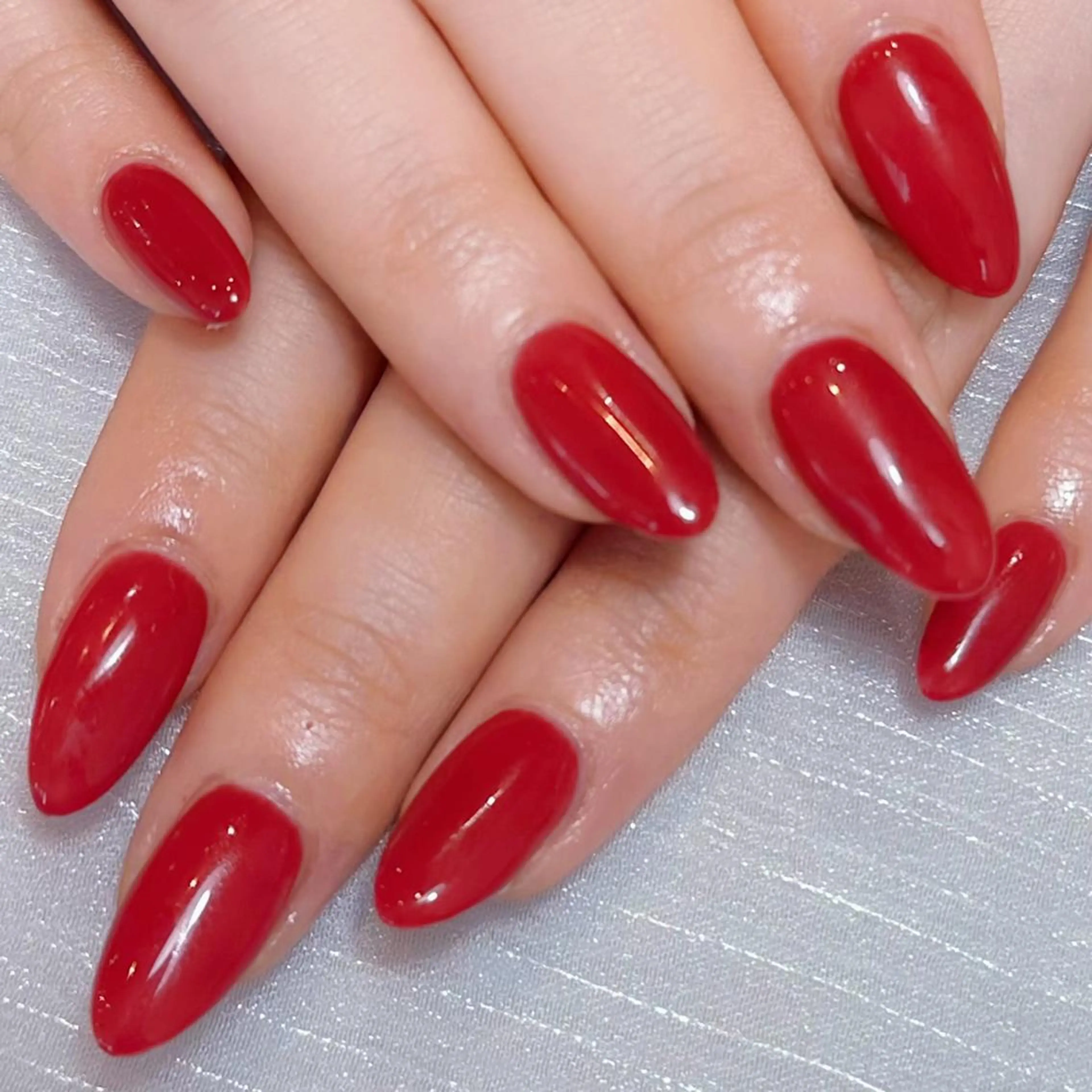 ネイル アートネイル オーロラネイル ガーリー キラキラネイル 韓国ネイル ハンドネイル Leah 💅のネイルデザイン