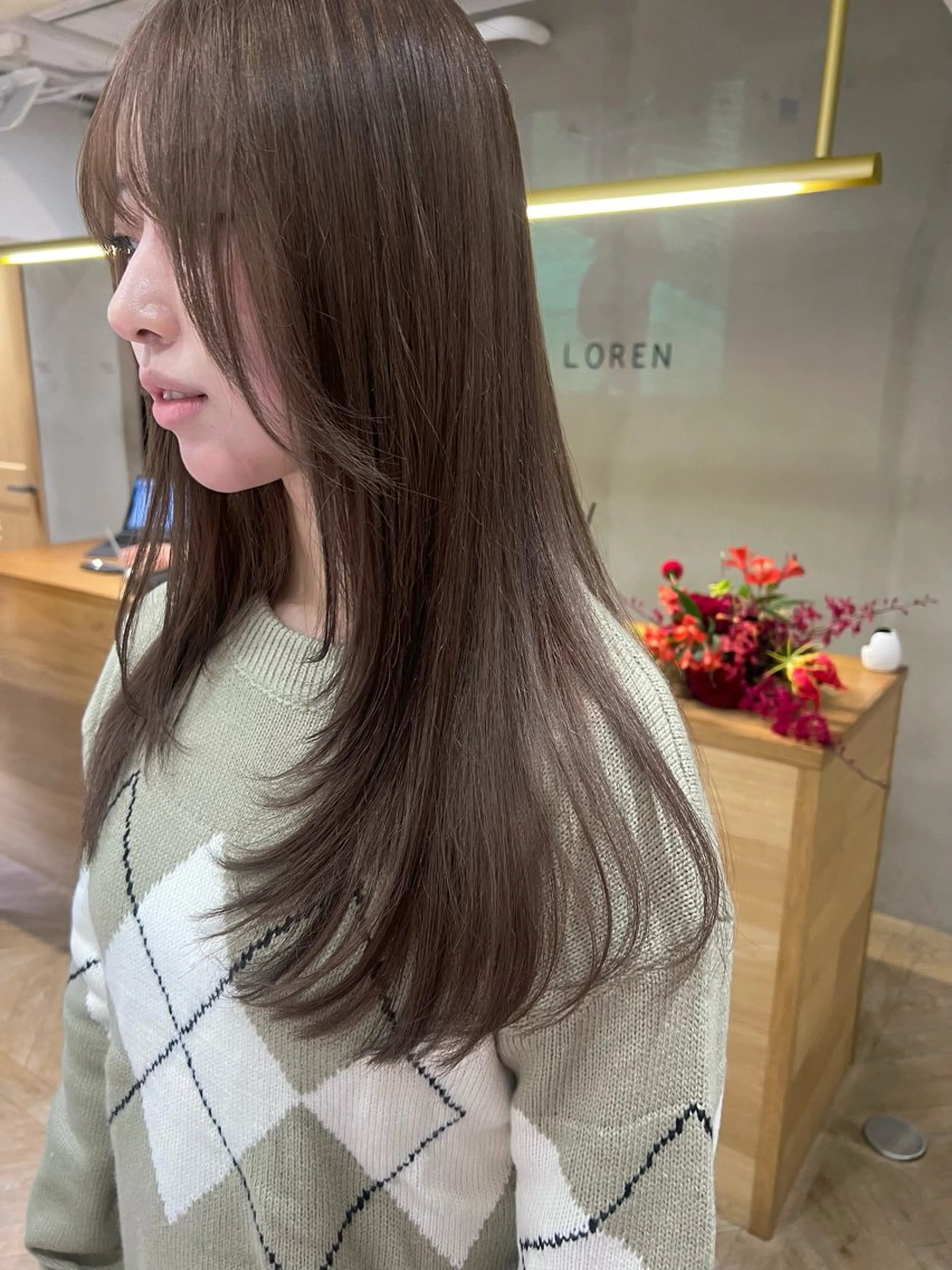 セミロング カラー ヘアアレンジ ヘアカラー 似合わせレイヤー ＆透明感カラーのヘアスタイル