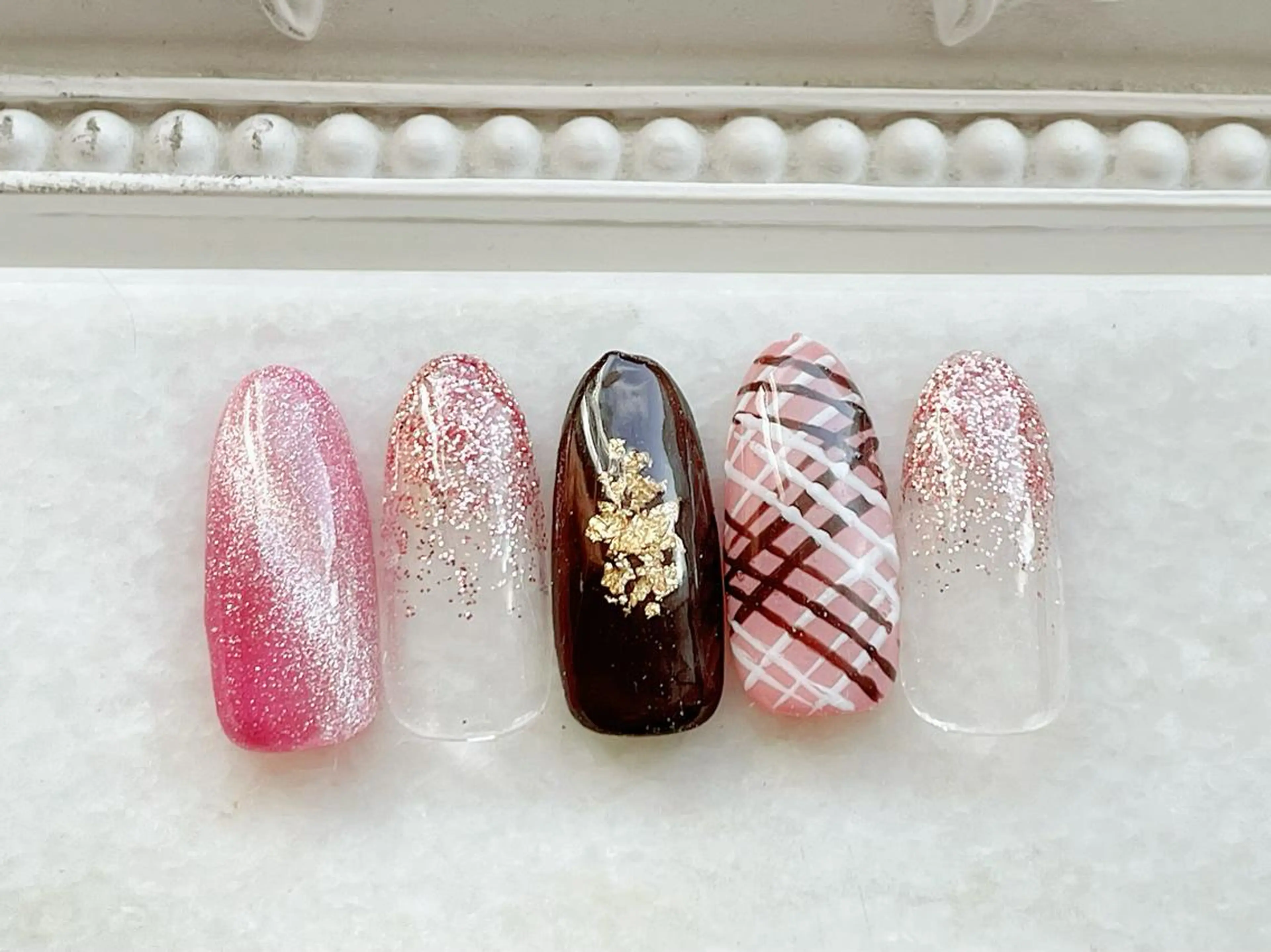 ネイル ジェルネイル マグネットネイル パラジェル バレンタイン ハンドネイル Satomi  のネイルデザイン