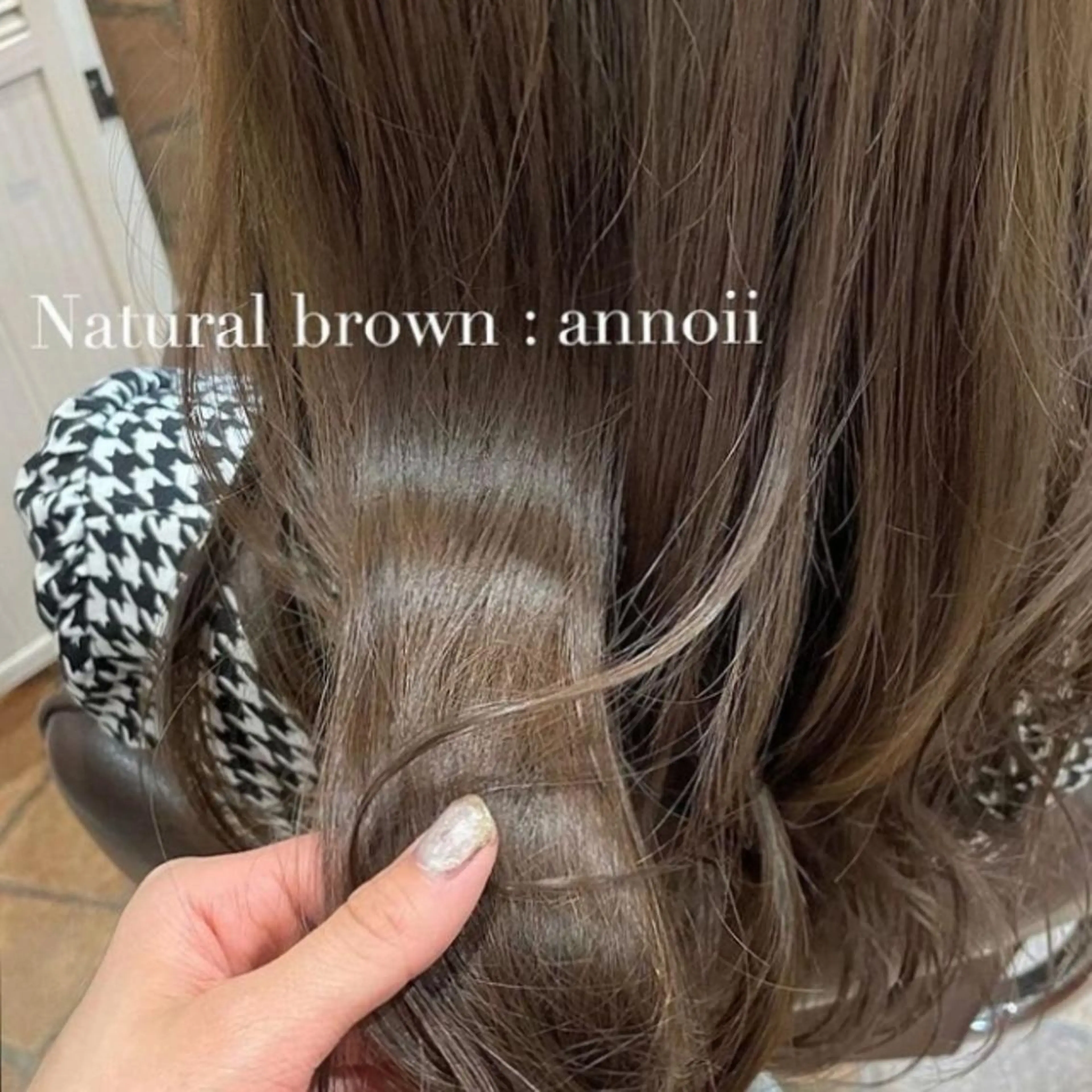 ミディアム カラー ヘアカラー トリートメント annoii _pomのヘアスタイル