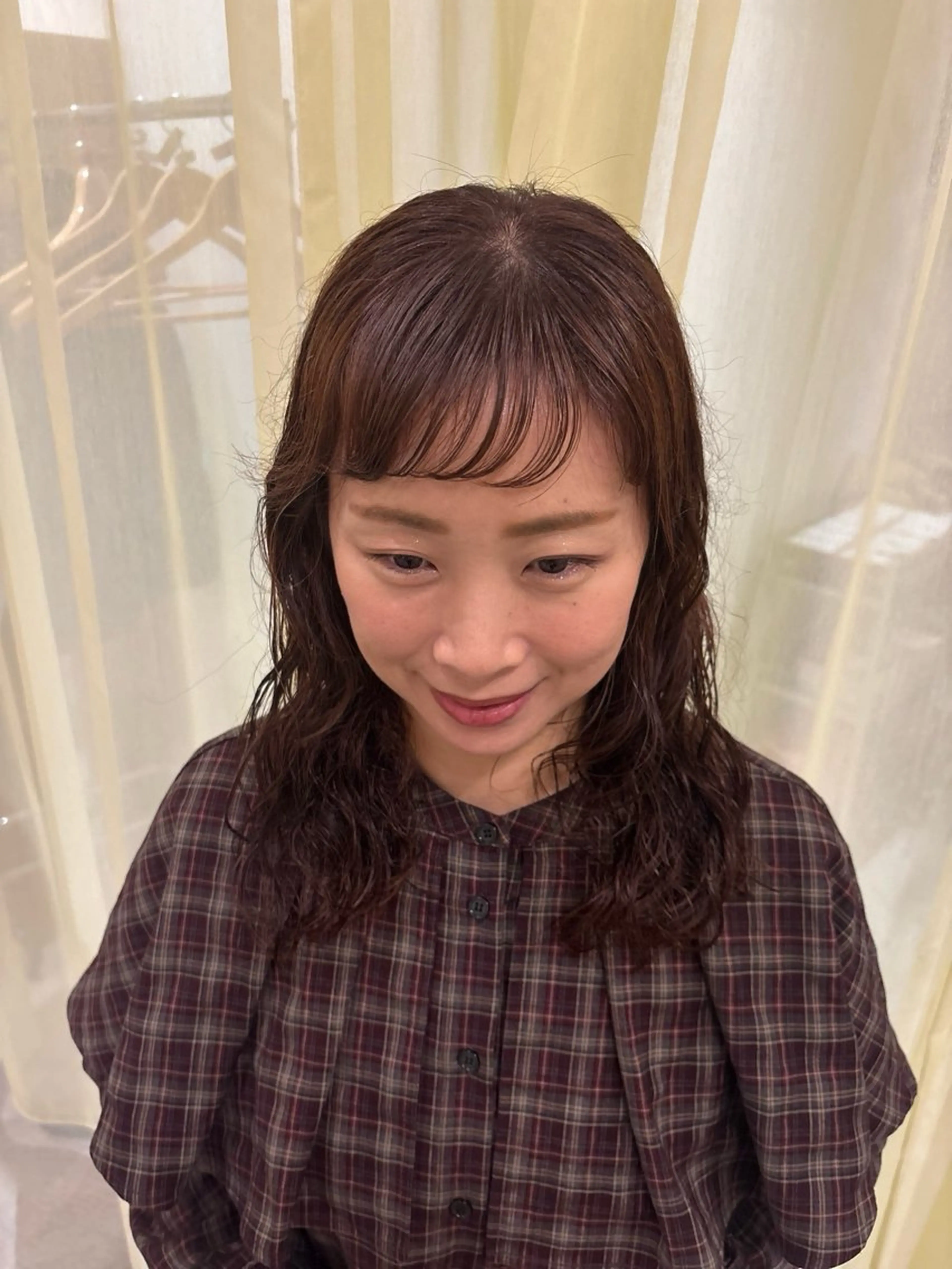 ミディアム カラー shiozaki izumiのヘアスタイル