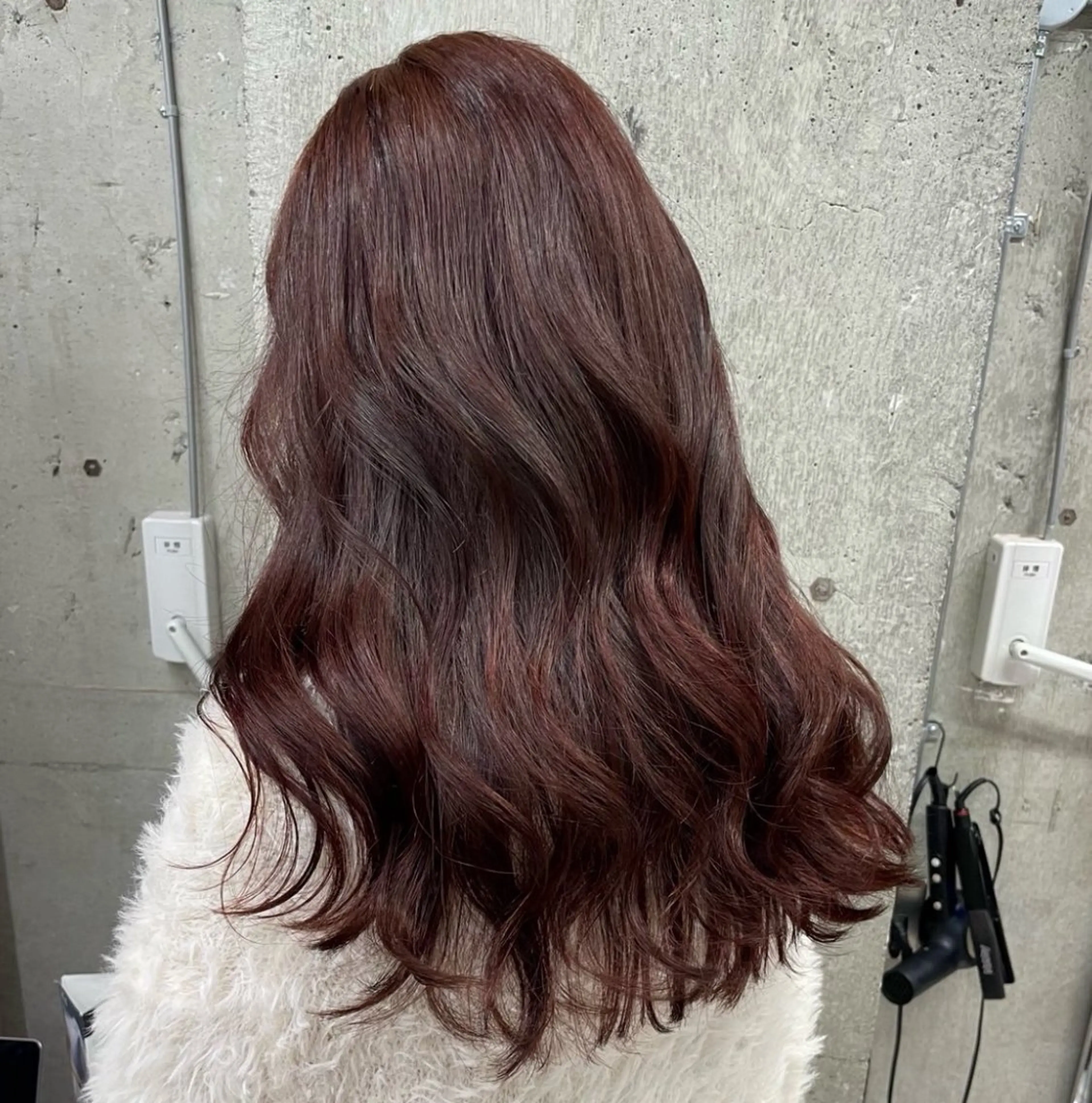 ロング カラー ヘアカラー 奥 奈々葉のヘアスタイル