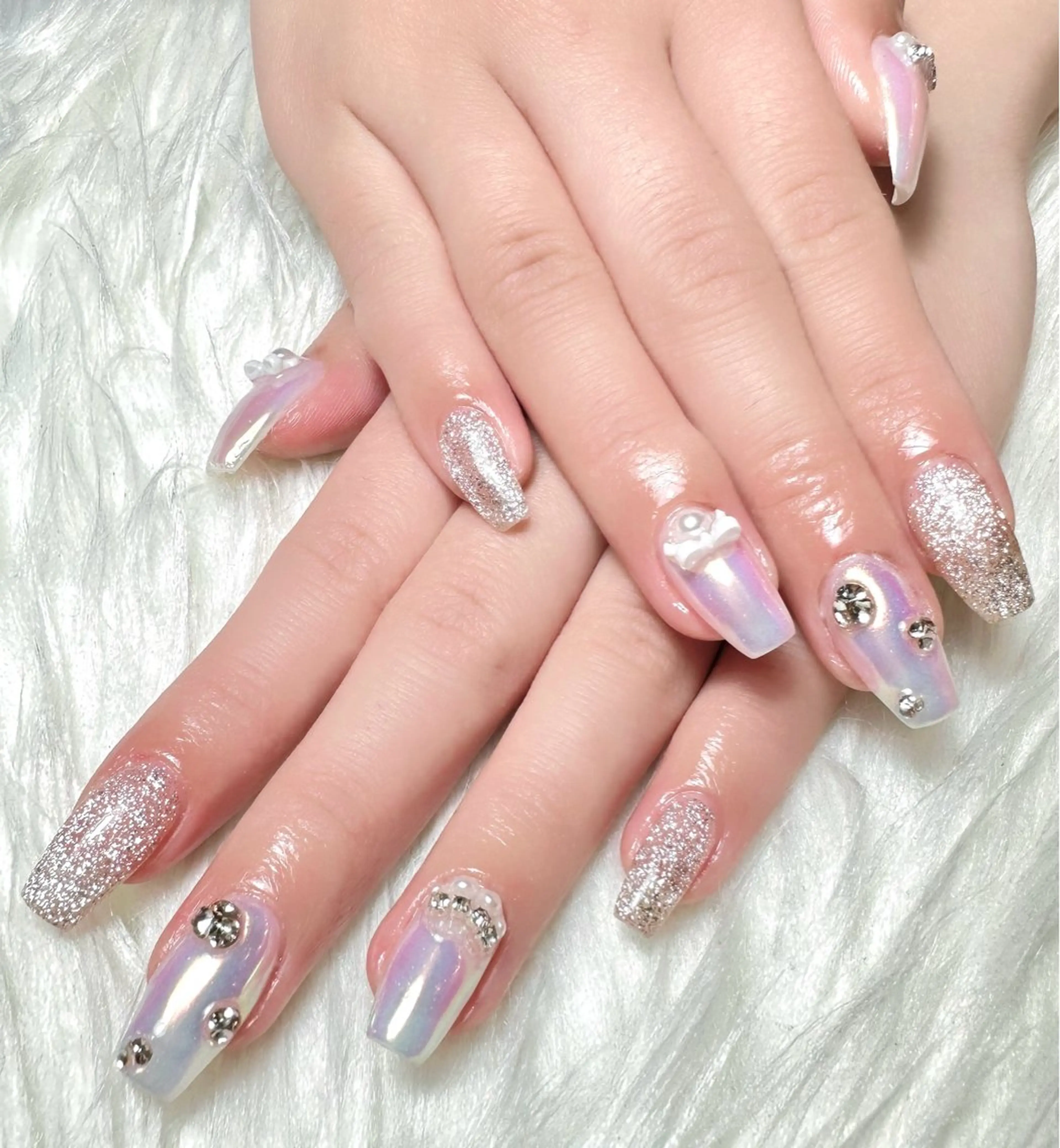 ネイル オーロラネイル マグネットネイル 持ち込み ハンドネイル untitled Mariのネイルデザイン