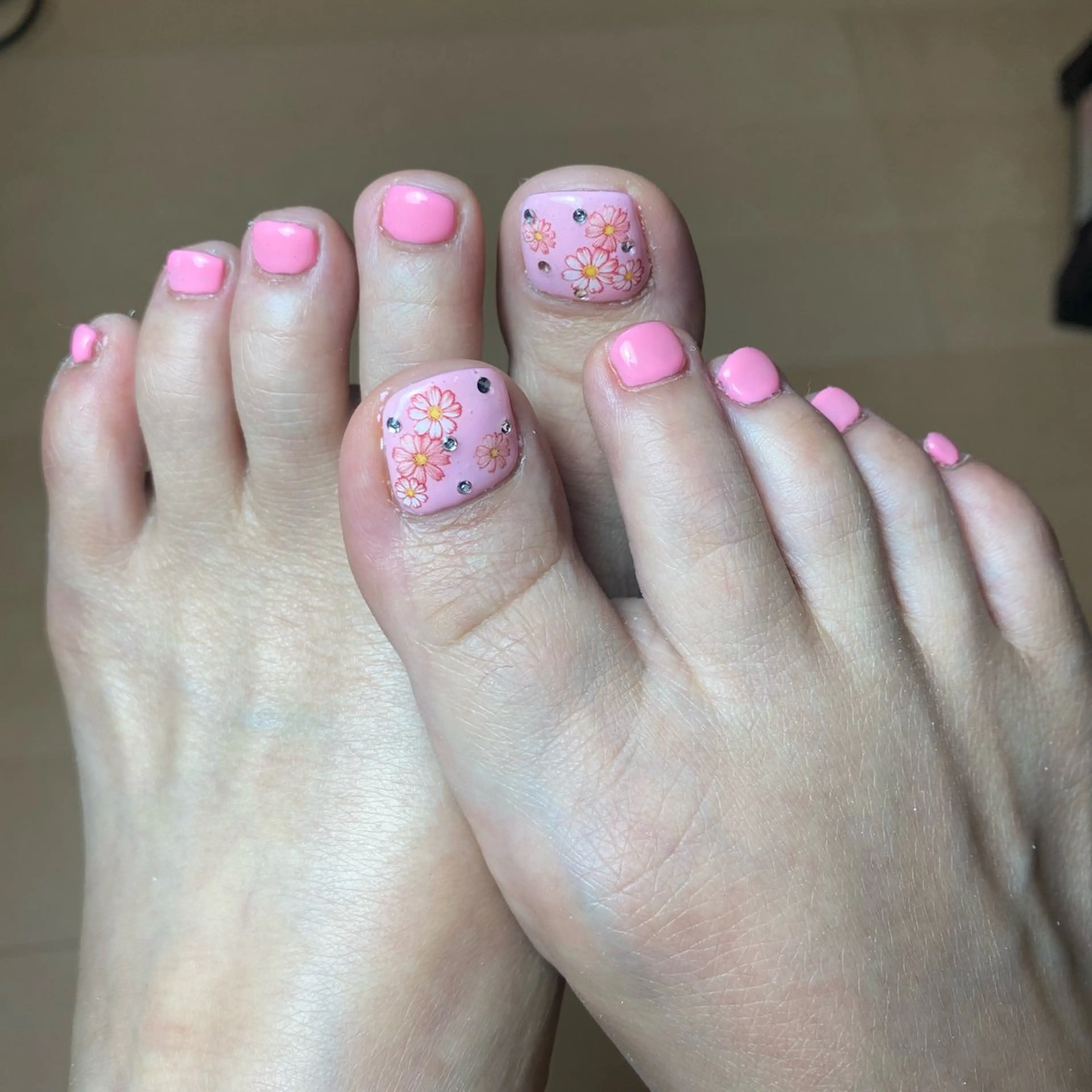 ネイル フットネイル フットネイル COCO +のエステ・リラクイメージ