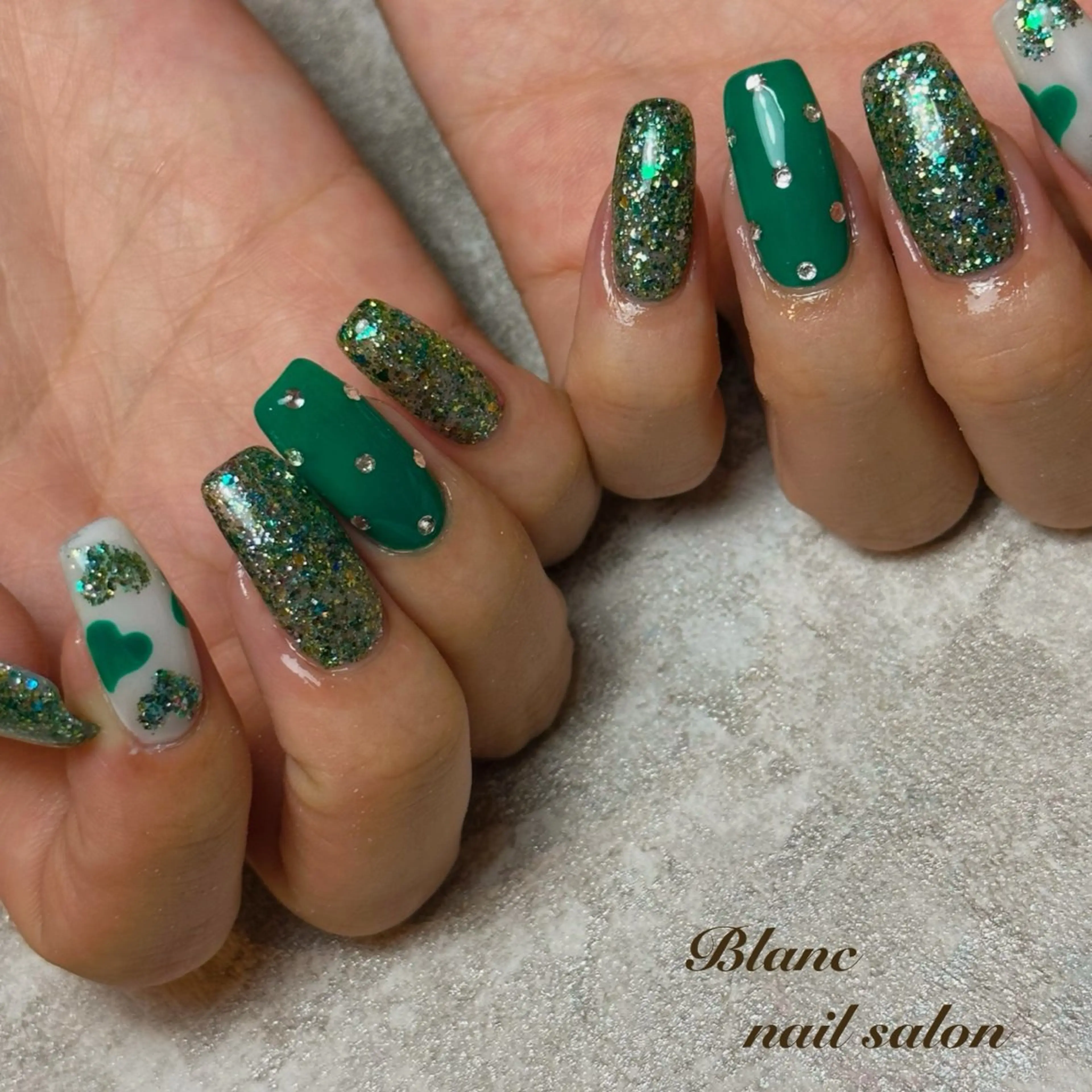 ネイル ハート ラメ(グリッター) Blanc ブランのネイルデザイン