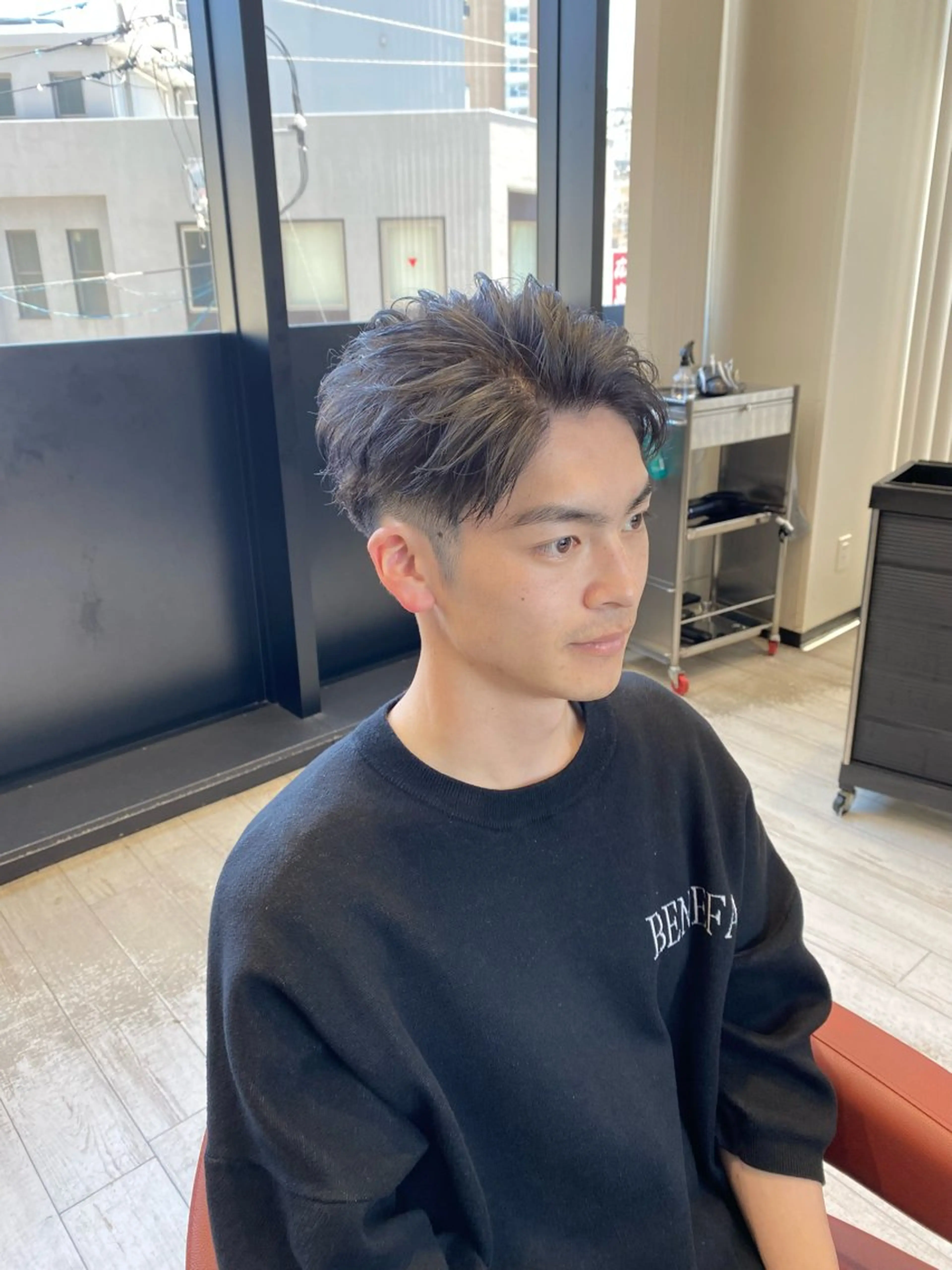 カラー メンズ メンズブリーチ アッシュ ブリーチ シルバー カット ヘッドスパ STYLE エキシティ店所属・杉原魁/髪質改善/ 似合わせパーマのヘアスタイル