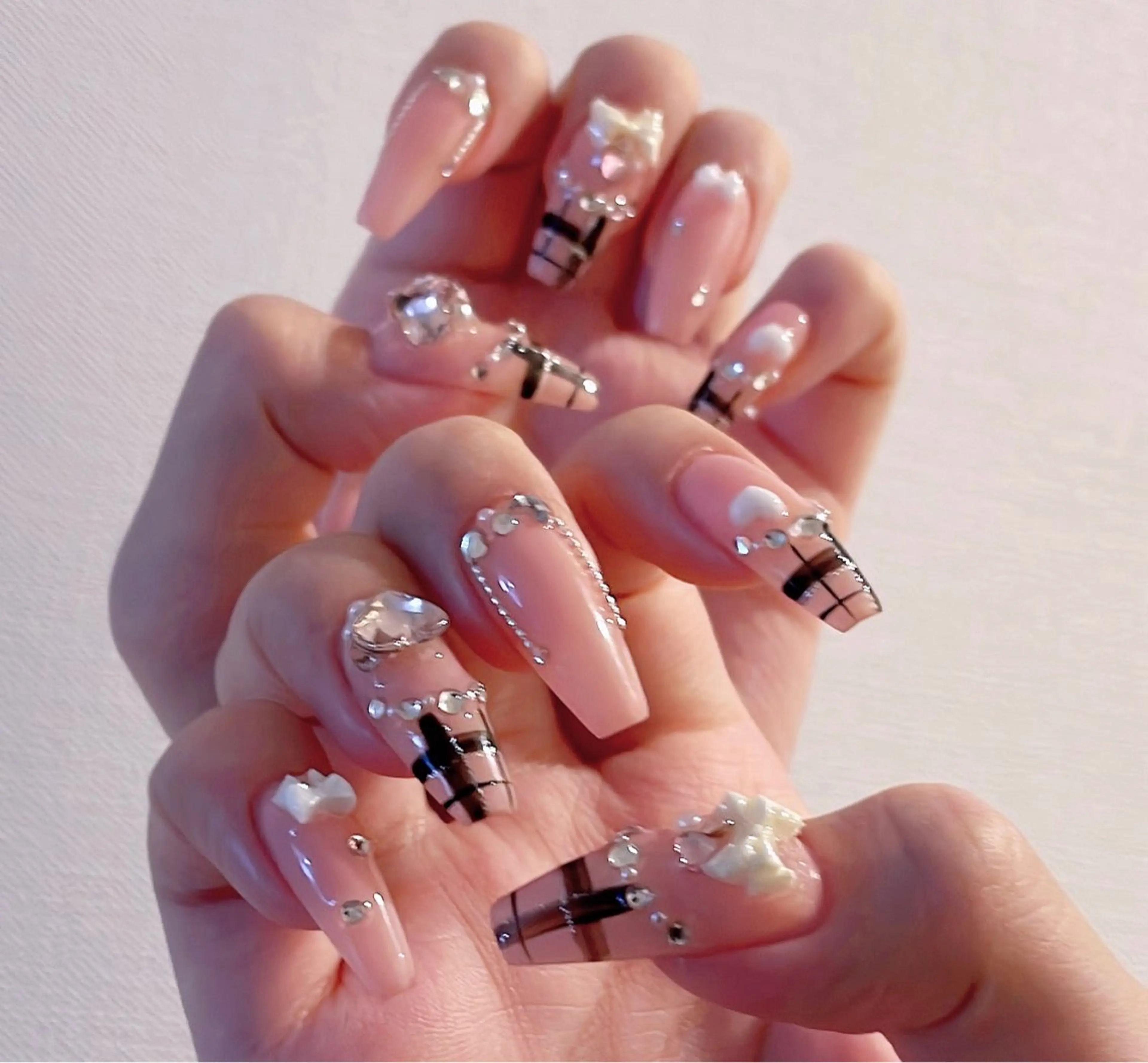 ネイル アートネイル フットネイル ジェルネイル マグネットネイル 持ち込み ハンドネイル B·U Nail大宮 長さだし専門店のネイルデザイン