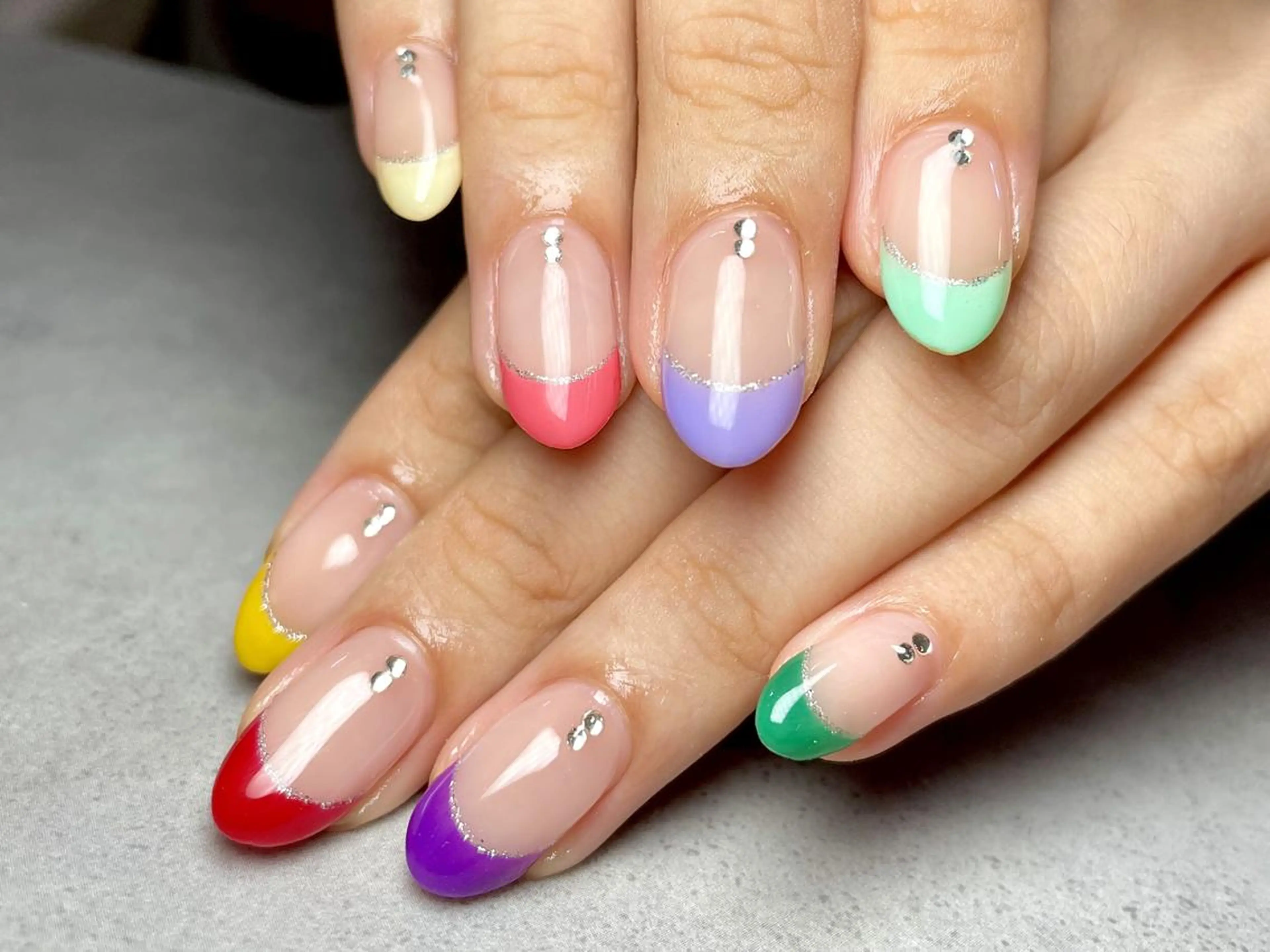 ネイル elu ：nail＆eyeのネイルデザイン