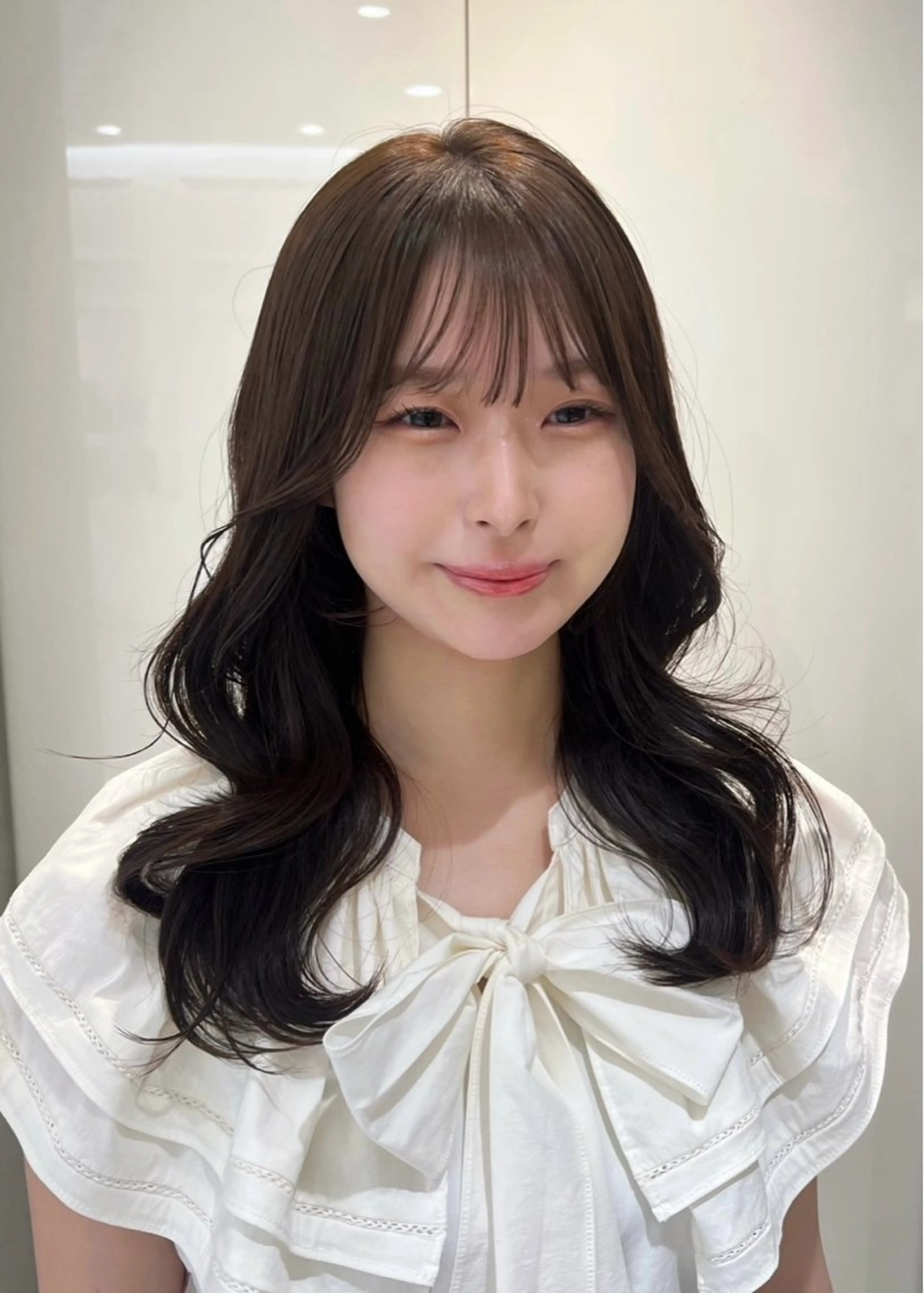 ミディアム カラー カット ヘアカラー トリートメント 顔周り/透明感/銀座 🩵りのせのヘアスタイル