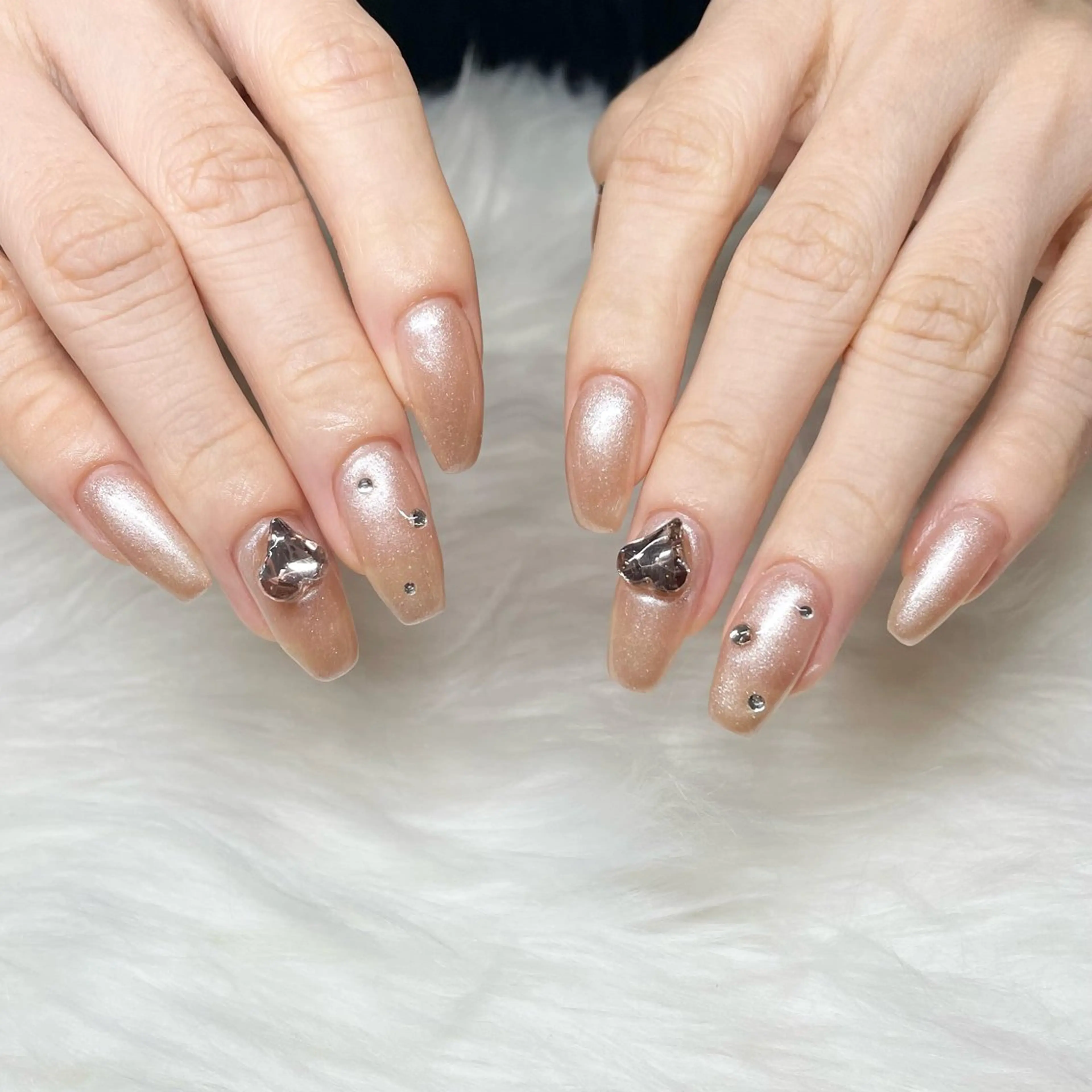 ネイル チークネイル フットネイル フレンチネイル ジェルネイル ガラスフレンチ ハンドネイル Rimi.+ チナミのネイルデザイン