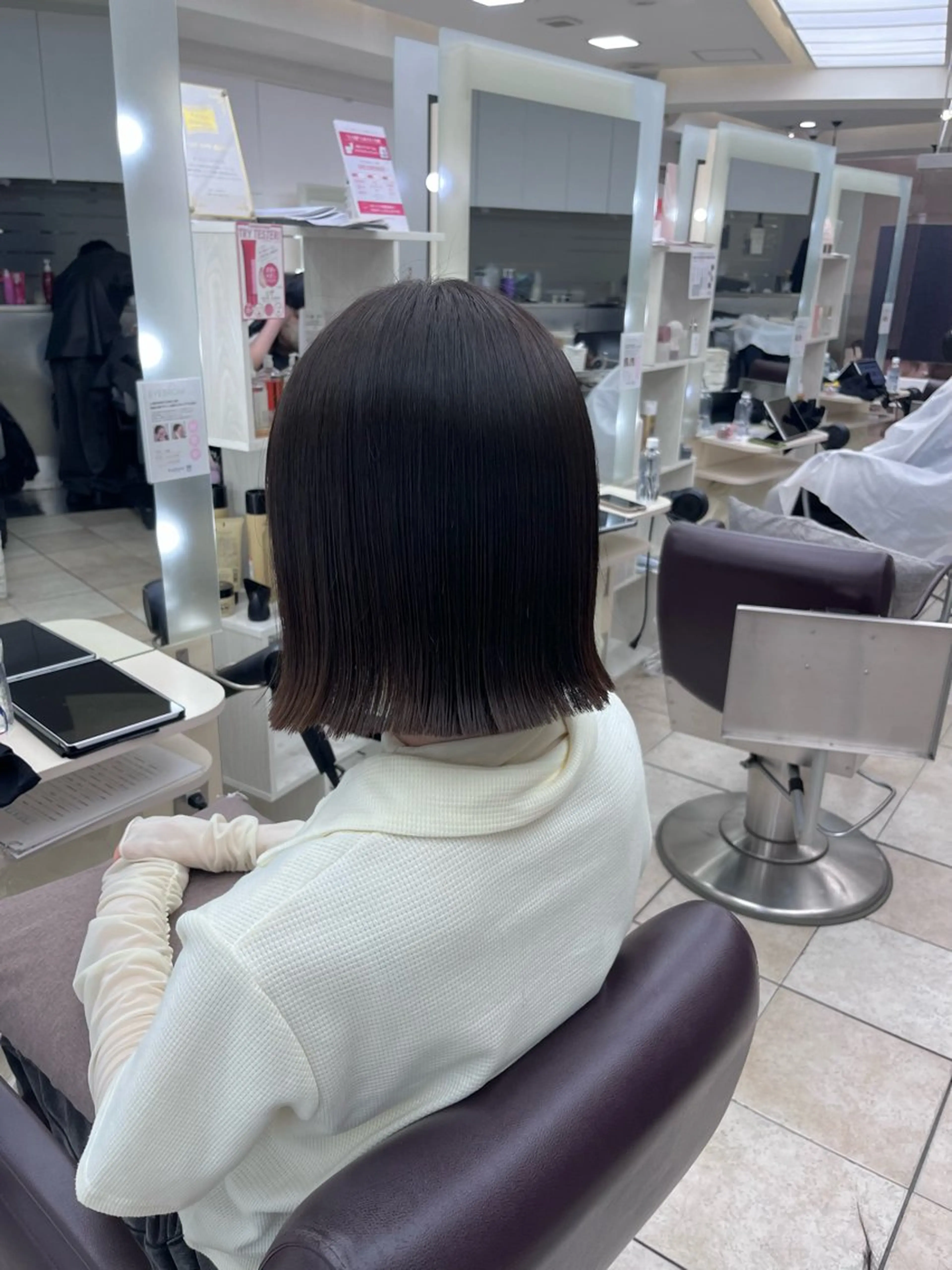 ショート 切りっぱなしロブ 韓国レイヤー×モテ髪 /MITSUKI🤍のヘアスタイル