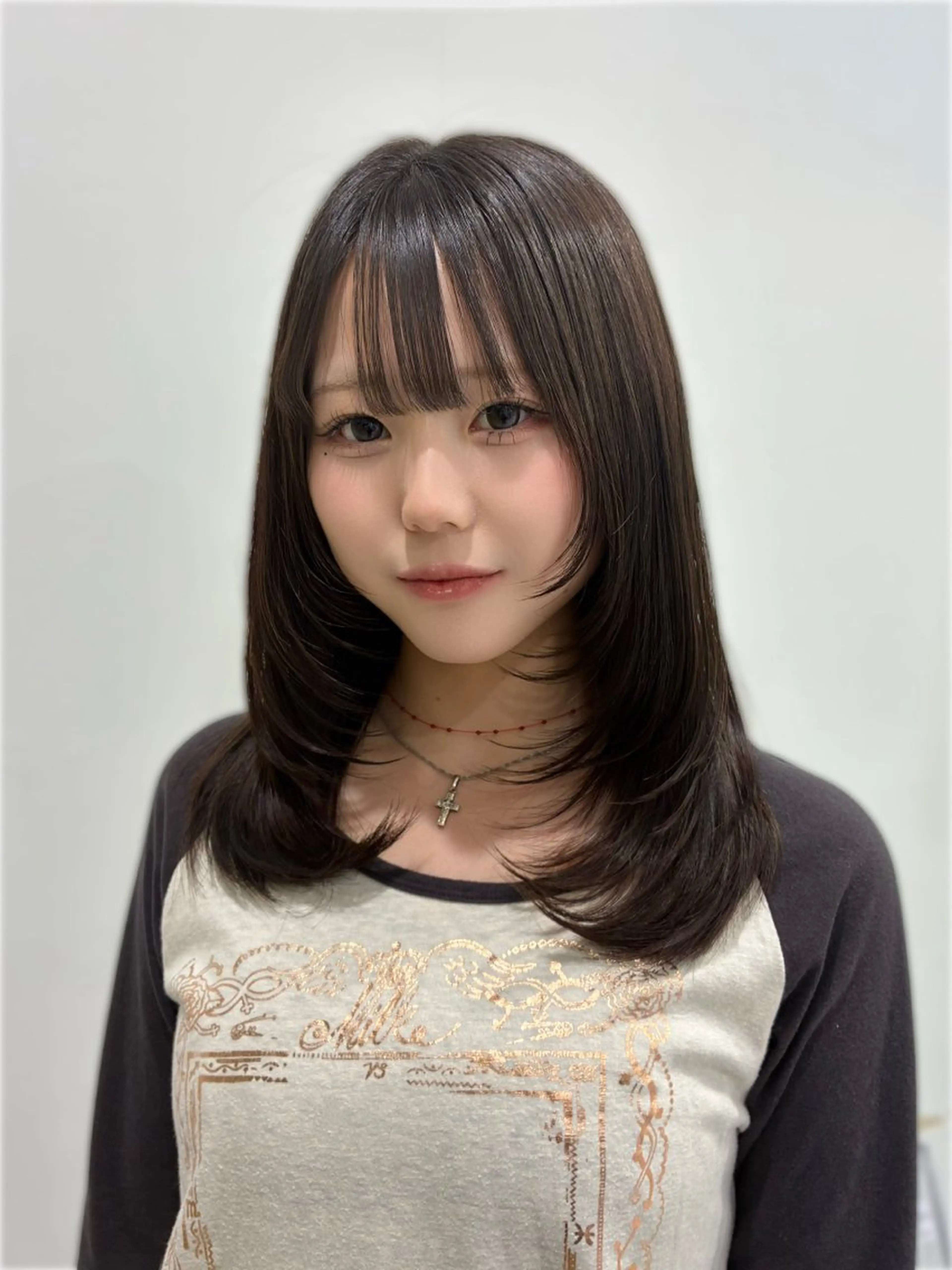 ミディアム カット トリートメント ヘアセット 透明感ベージュ🤎 manami👒🌿のヘアスタイル