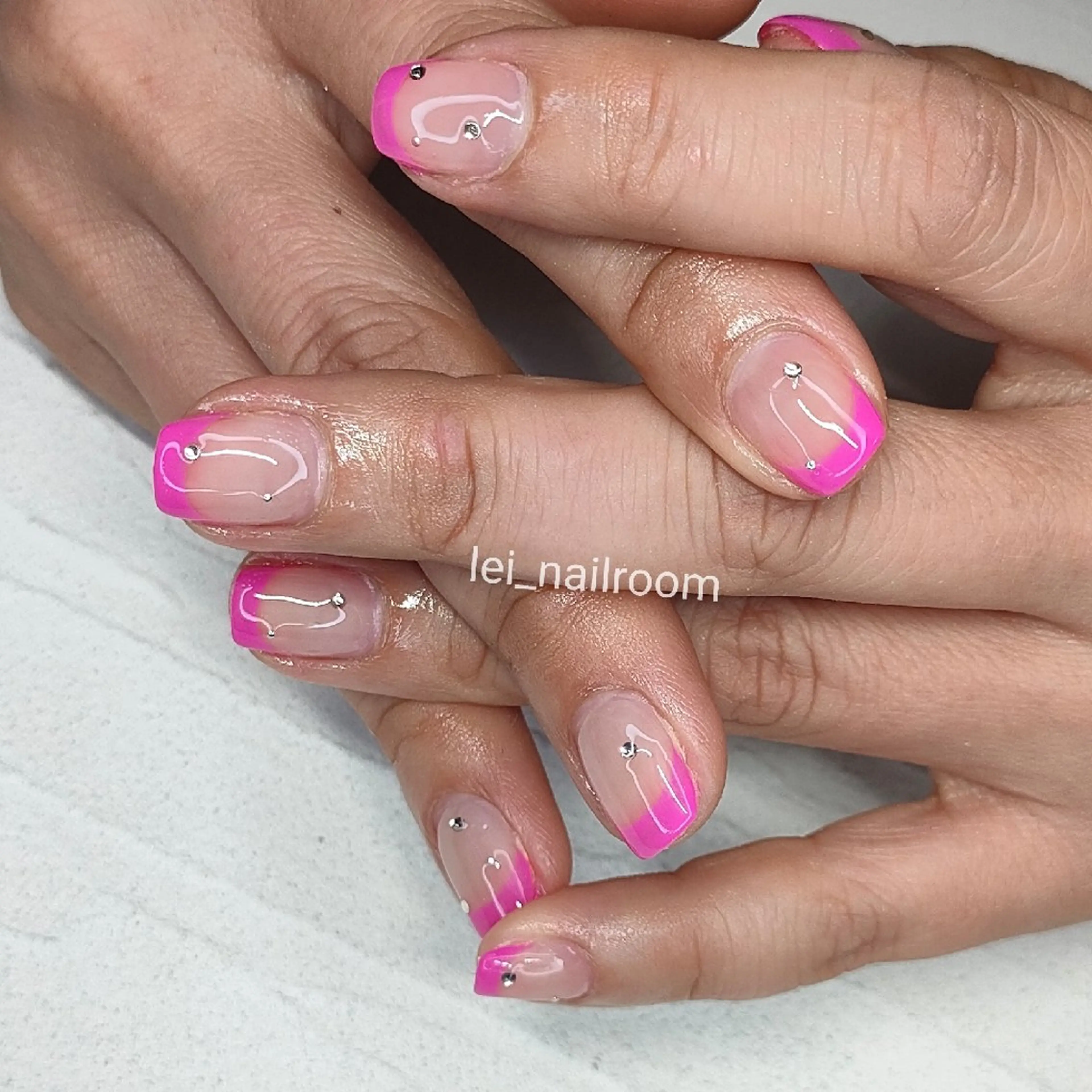 ネイル フレンチネイル ピンク ハンドネイル lei🌼 nailroomのネイルデザイン