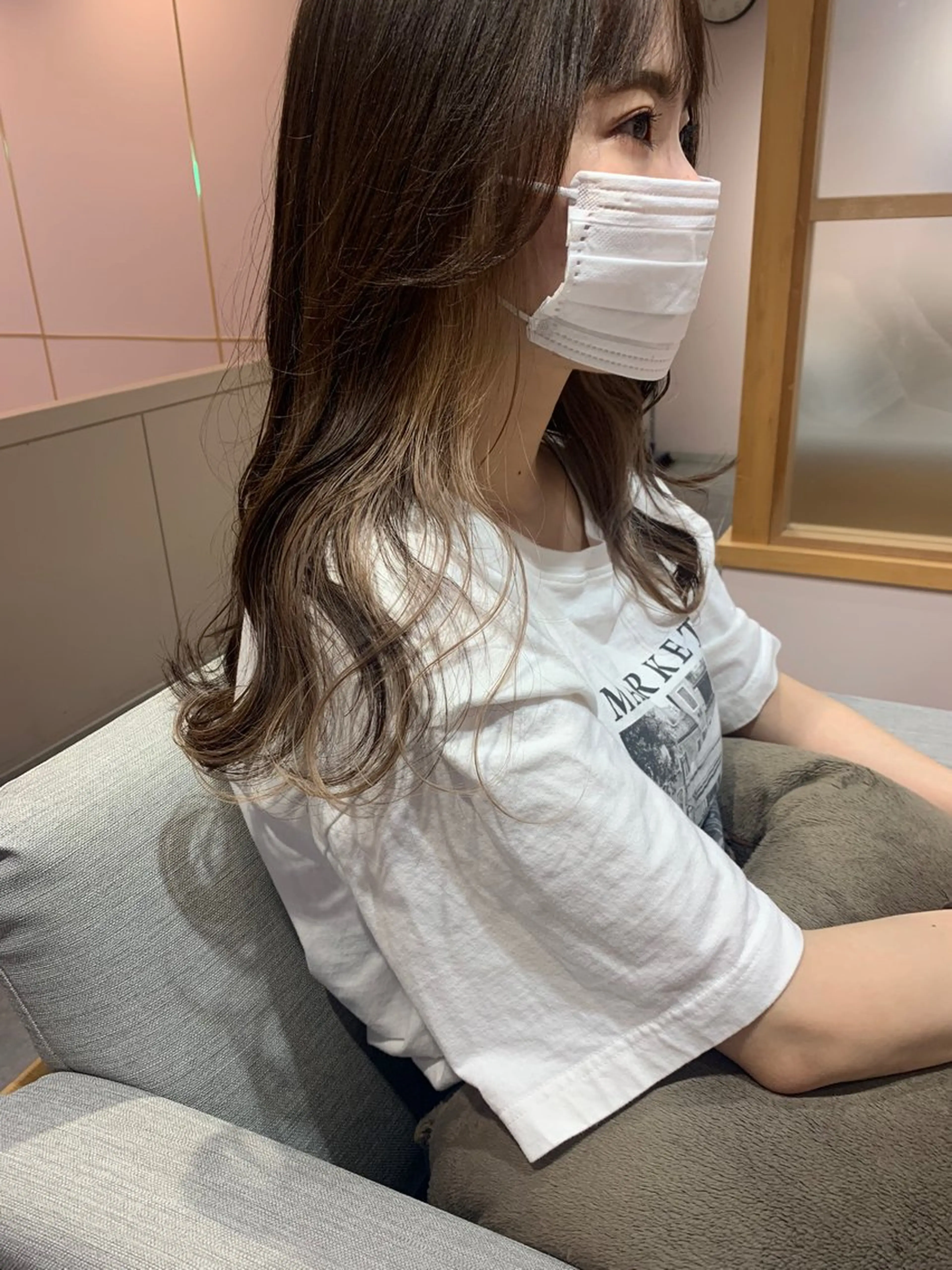 ロング カラー ベージュカラー インナーカラー rio .のヘアスタイル