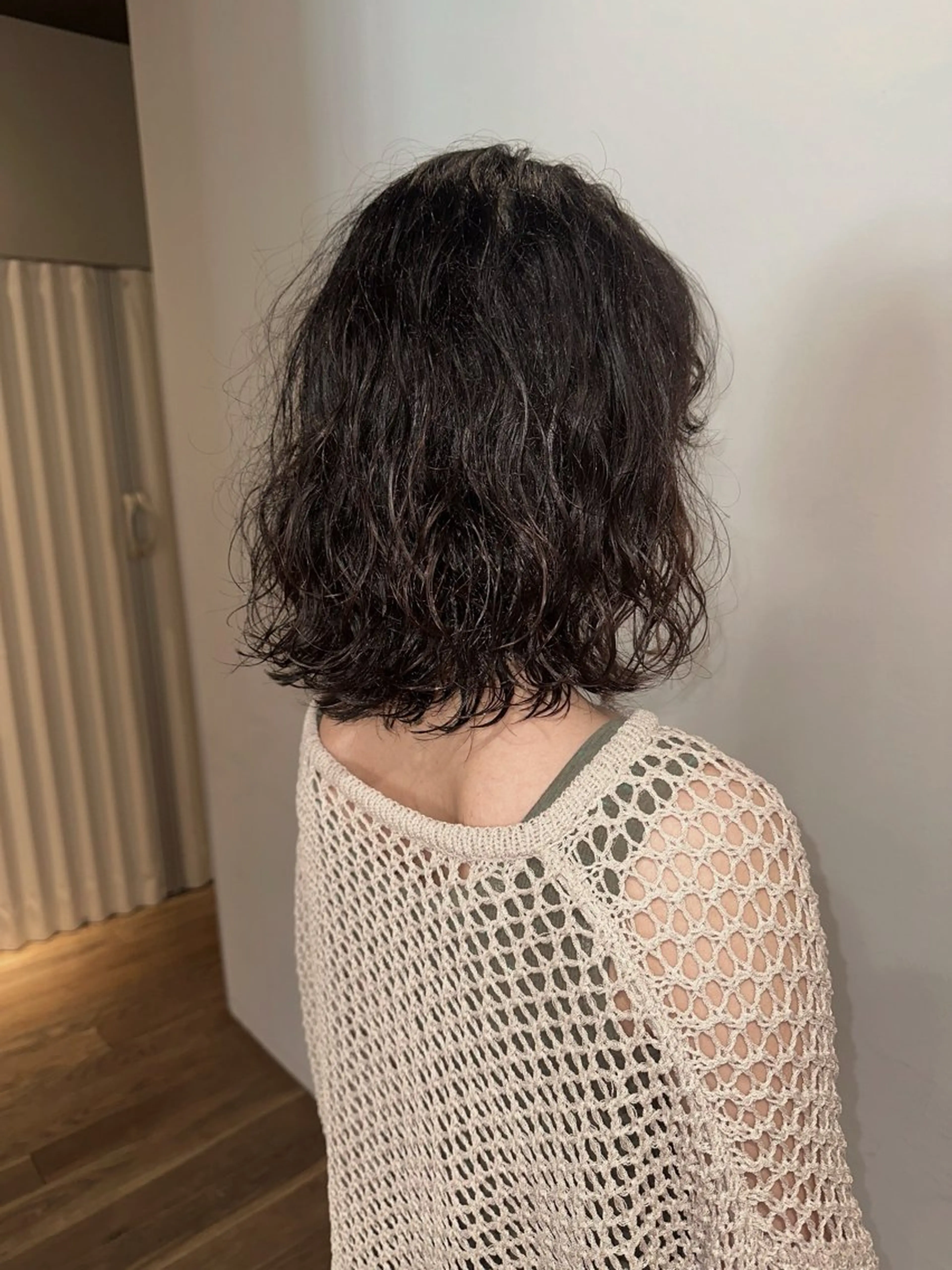 ミディアム パーマ パーマ 塩澤 榛奈のヘアスタイル