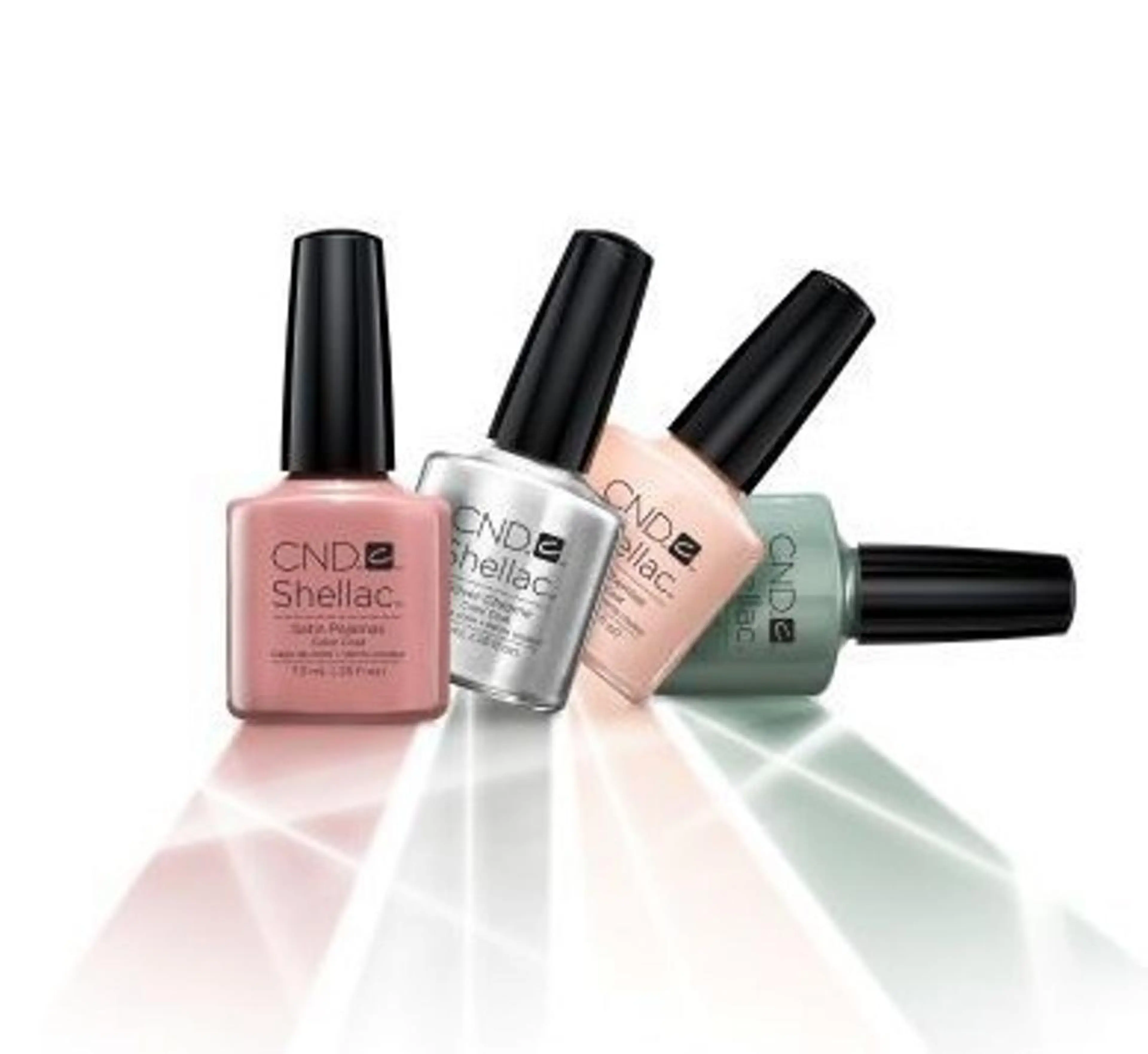 ネイル 新橋 ルキナ スタッフのネイルデザイン