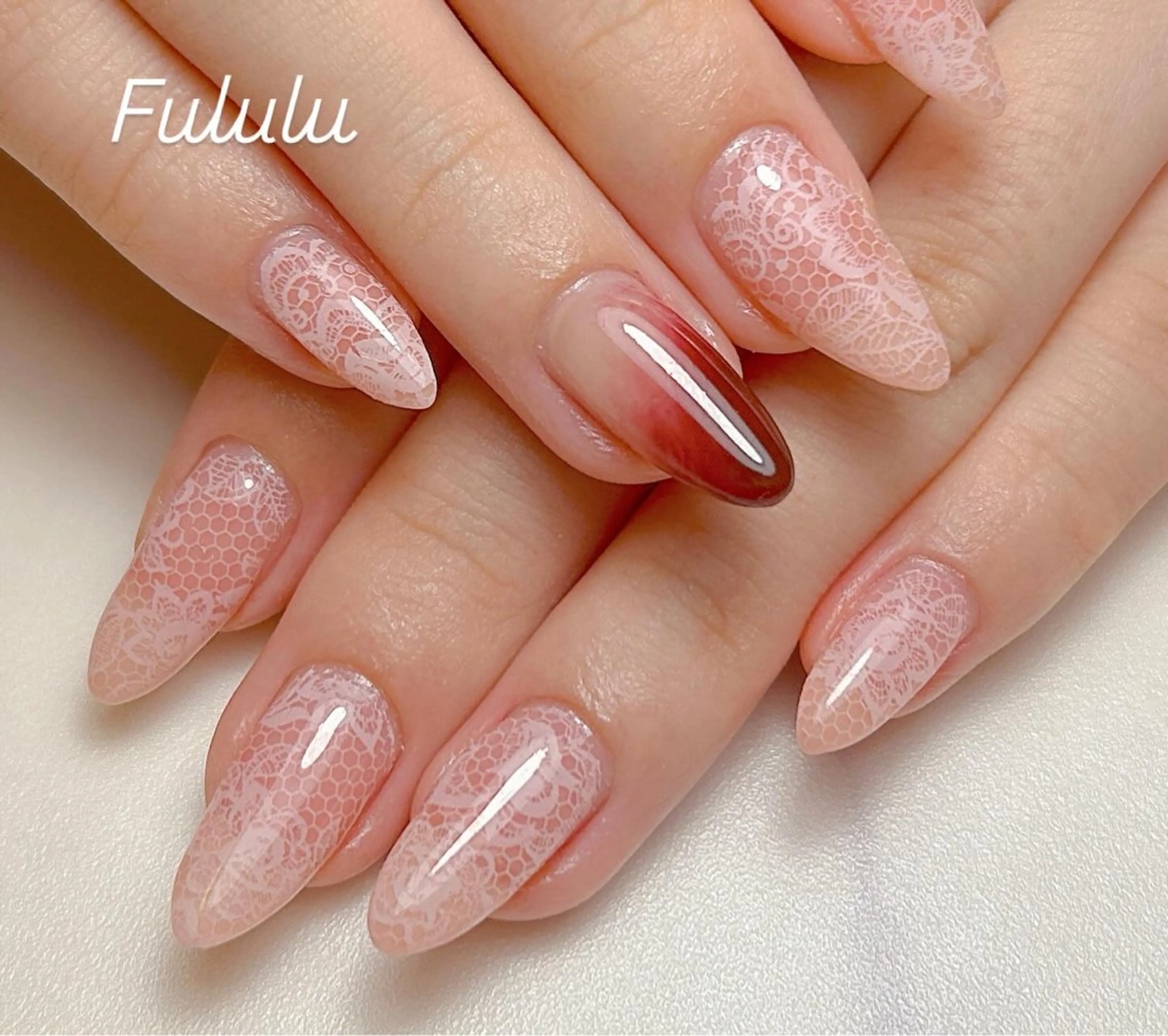 セミロング Fululu nailのネイルデザイン
