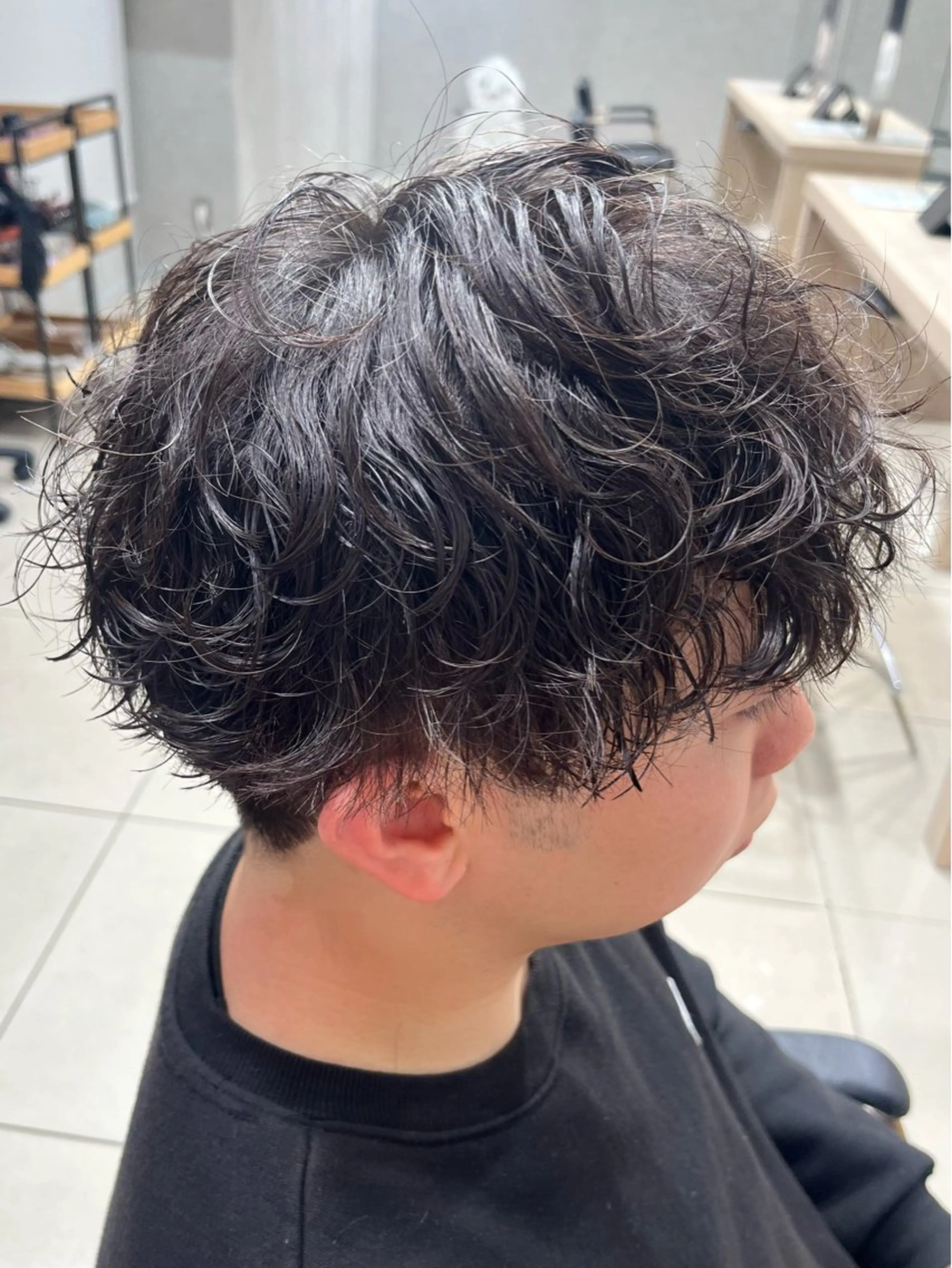 パーマ メンズ メンズパーマ 波巻きパーマ カット パーマ トリートメント 巖本 真希のヘアスタイル