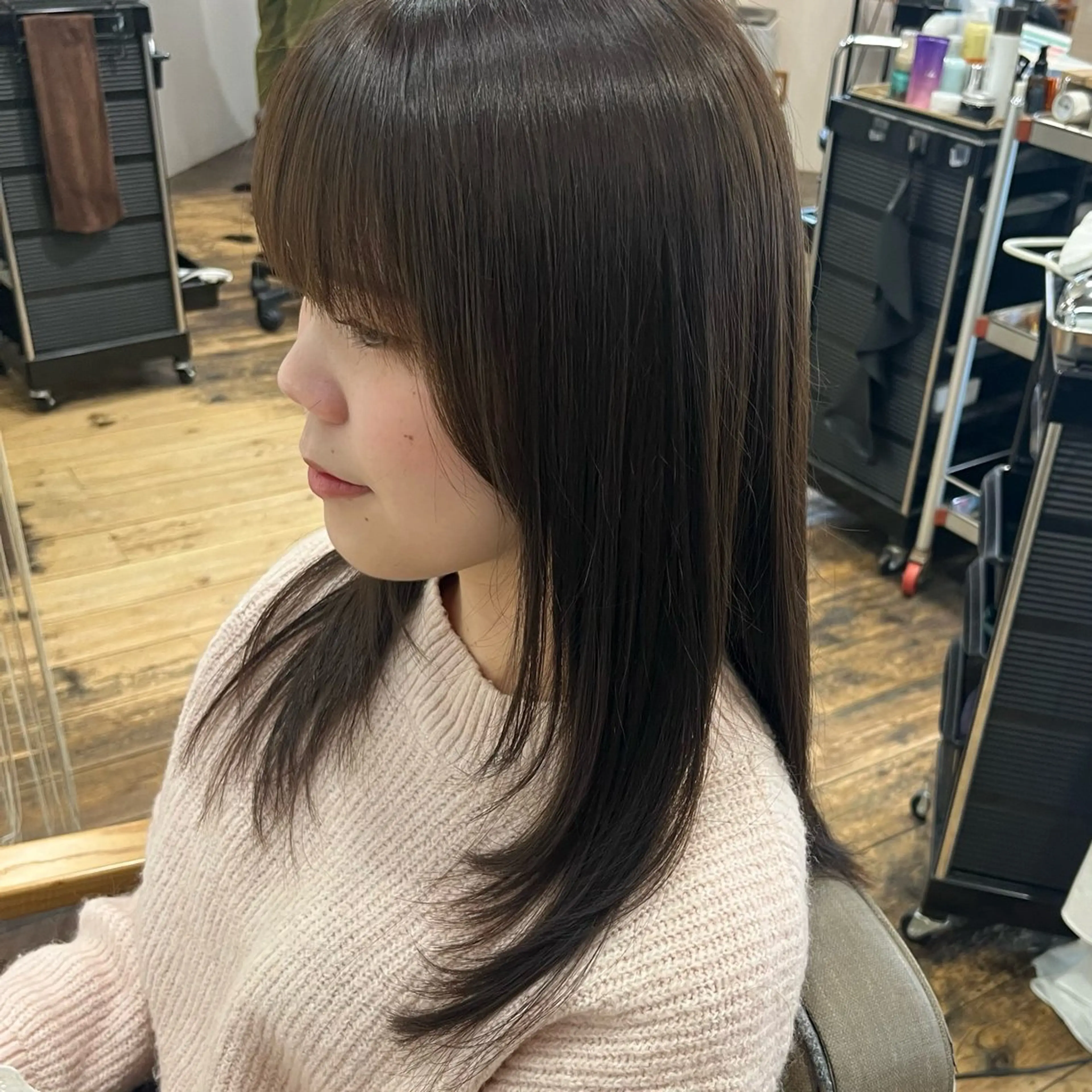 ミディアム レイヤーカット ハンズエミュ所属・handsemu🍀 komakiのヘアスタイル
