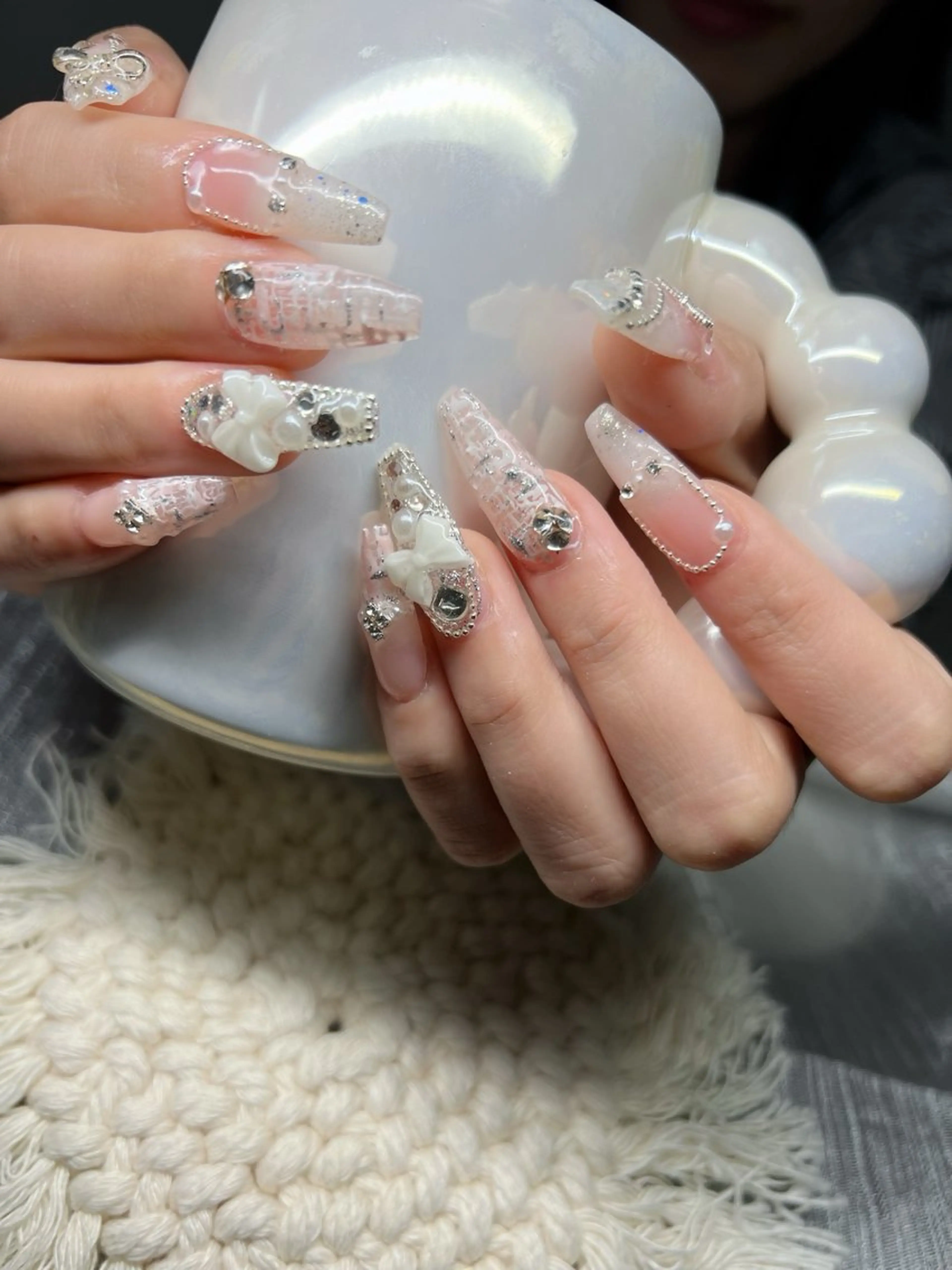 ネイル オーロラネイル チークネイル 長さ出し フットネイル フレンチネイル ハンドネイル Lee Nailsのネイルデザイン