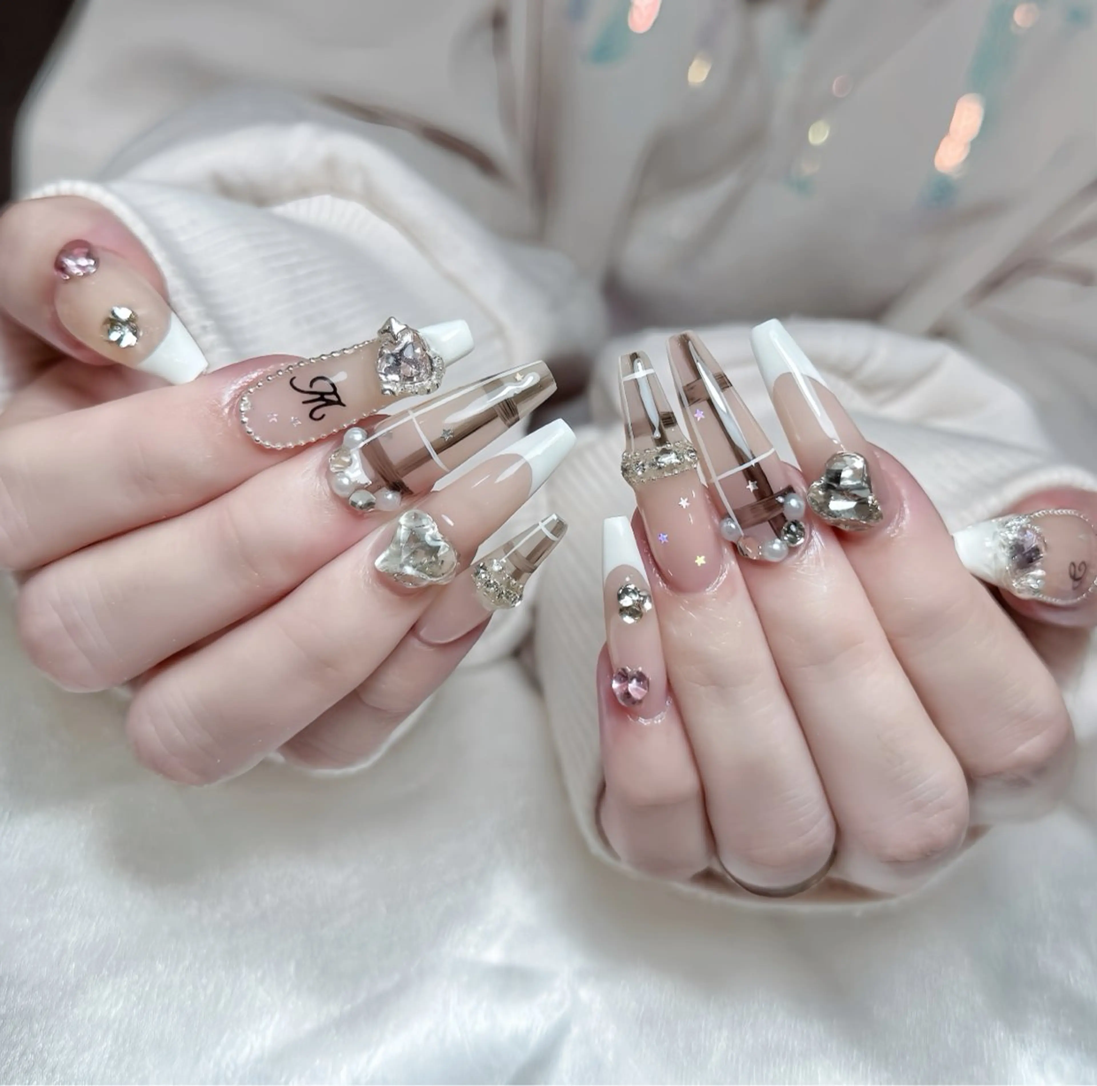 ネイル ボルドー フレンチネイル グラデーション キラキラネイル 韓国ネイル ハンドネイル Rin Nail 新大久保店のネイルデザイン