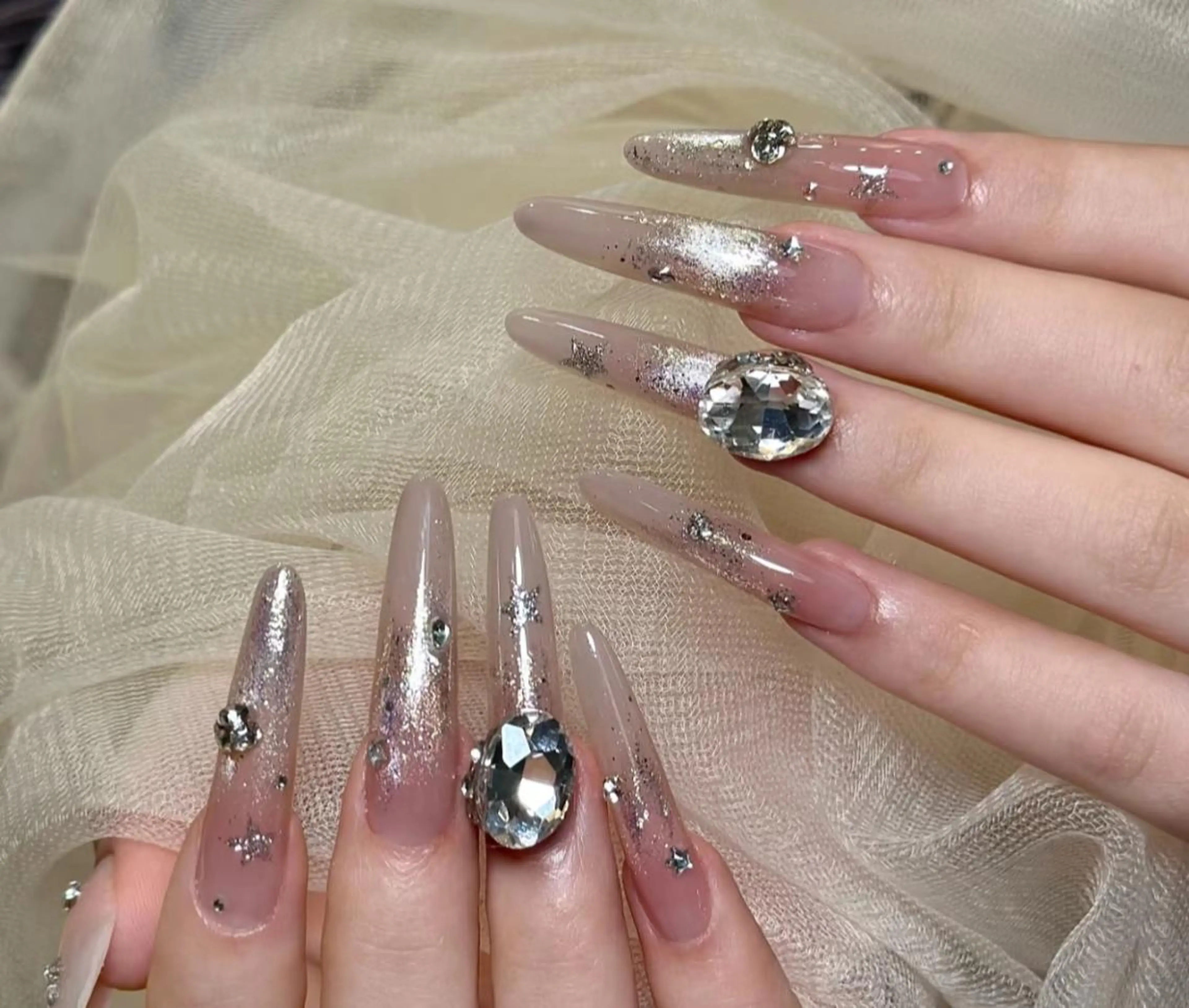 ネイル ハンドネイル 🎀 Ayaka_nailのネイルデザイン
