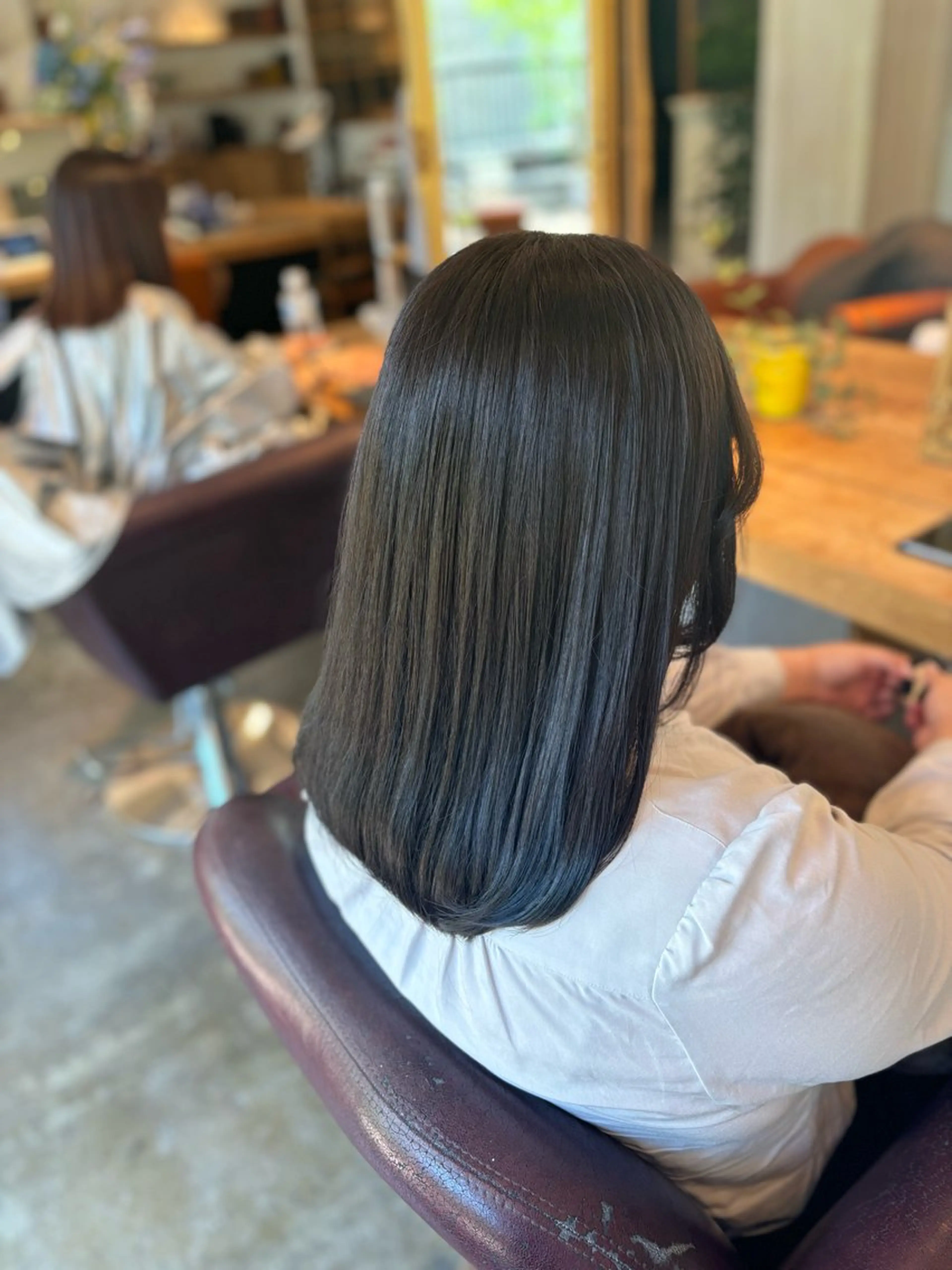 セミロング カラー グレージュ オリーブグレージュ オリーブグレー 髪質改善カラー ブラウン🤎YUMEのヘアスタイル