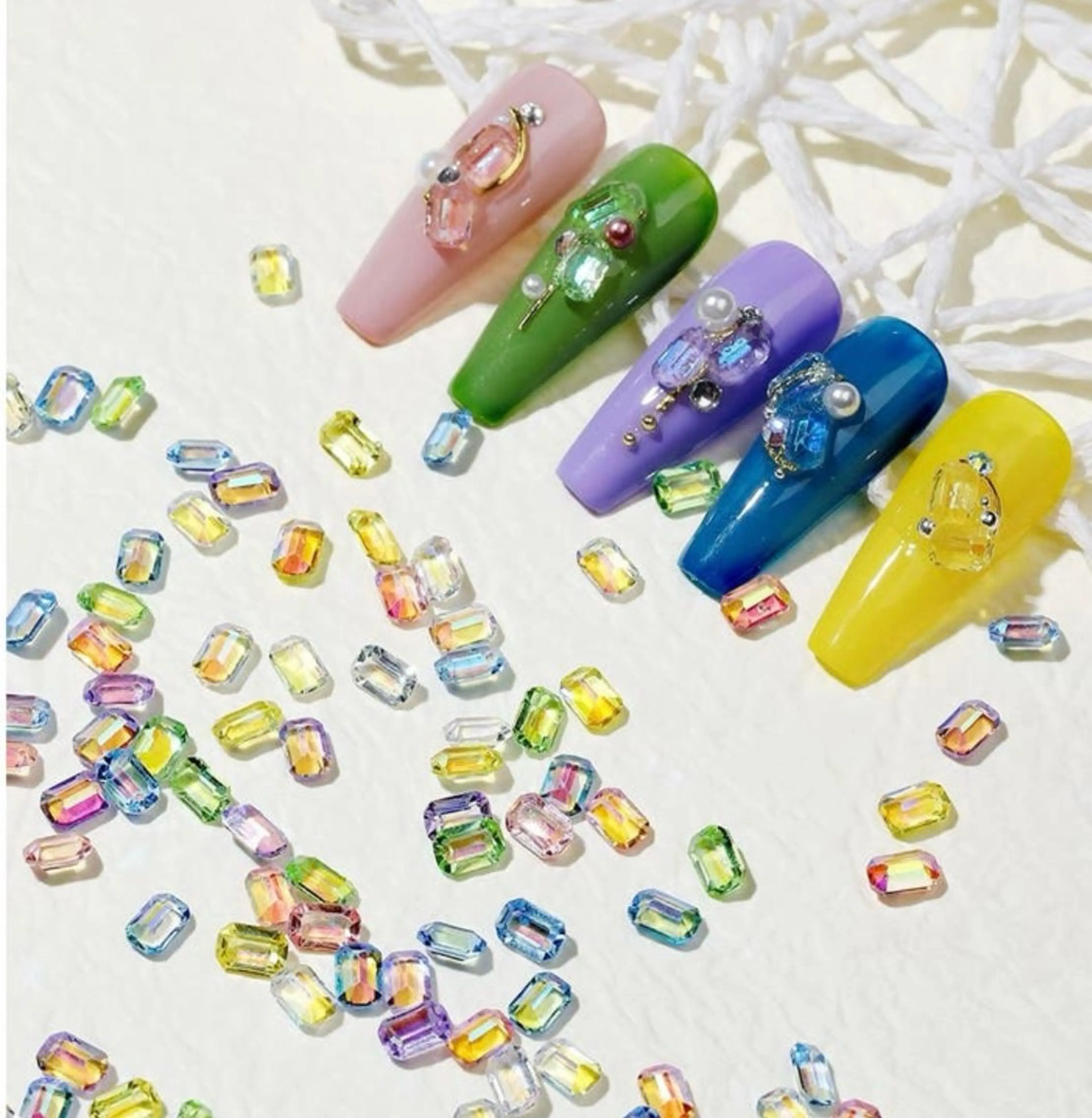 ネイルパーツ装着1個の写真