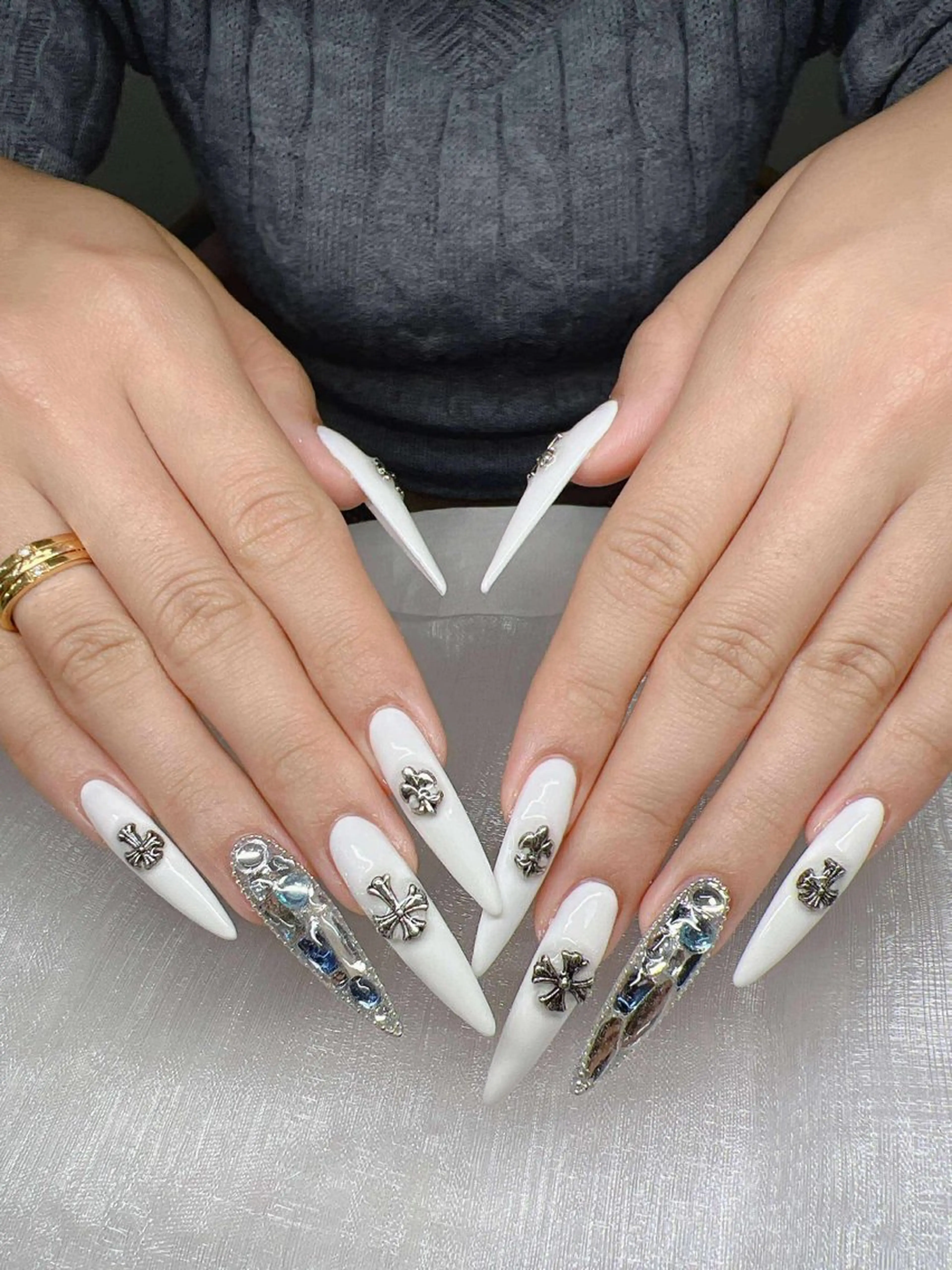 ネイル ハンドネイル Lee Nailsのネイルデザイン