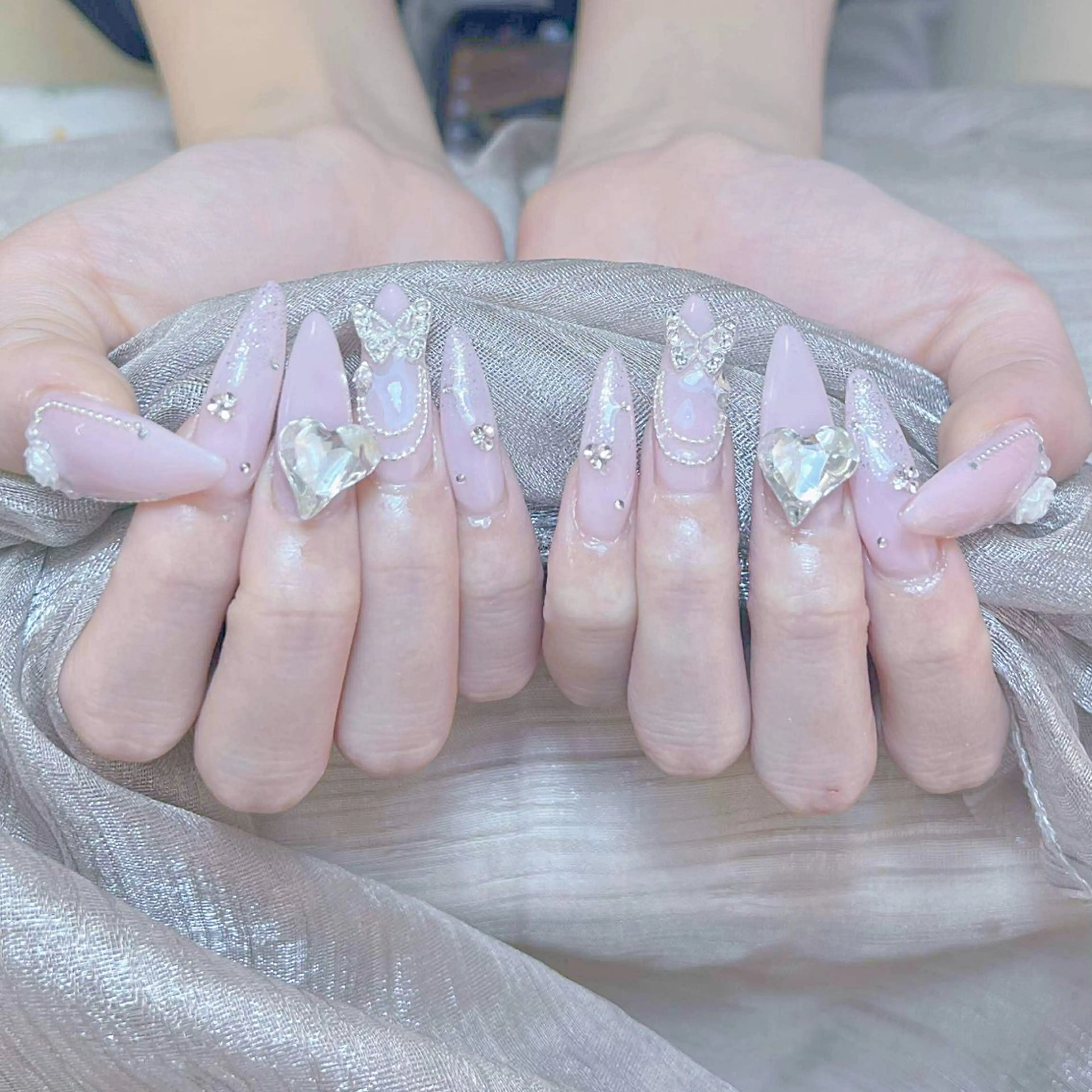 ネイル ハンドネイル ANH ゴテゴテネイルサロンのネイルデザイン