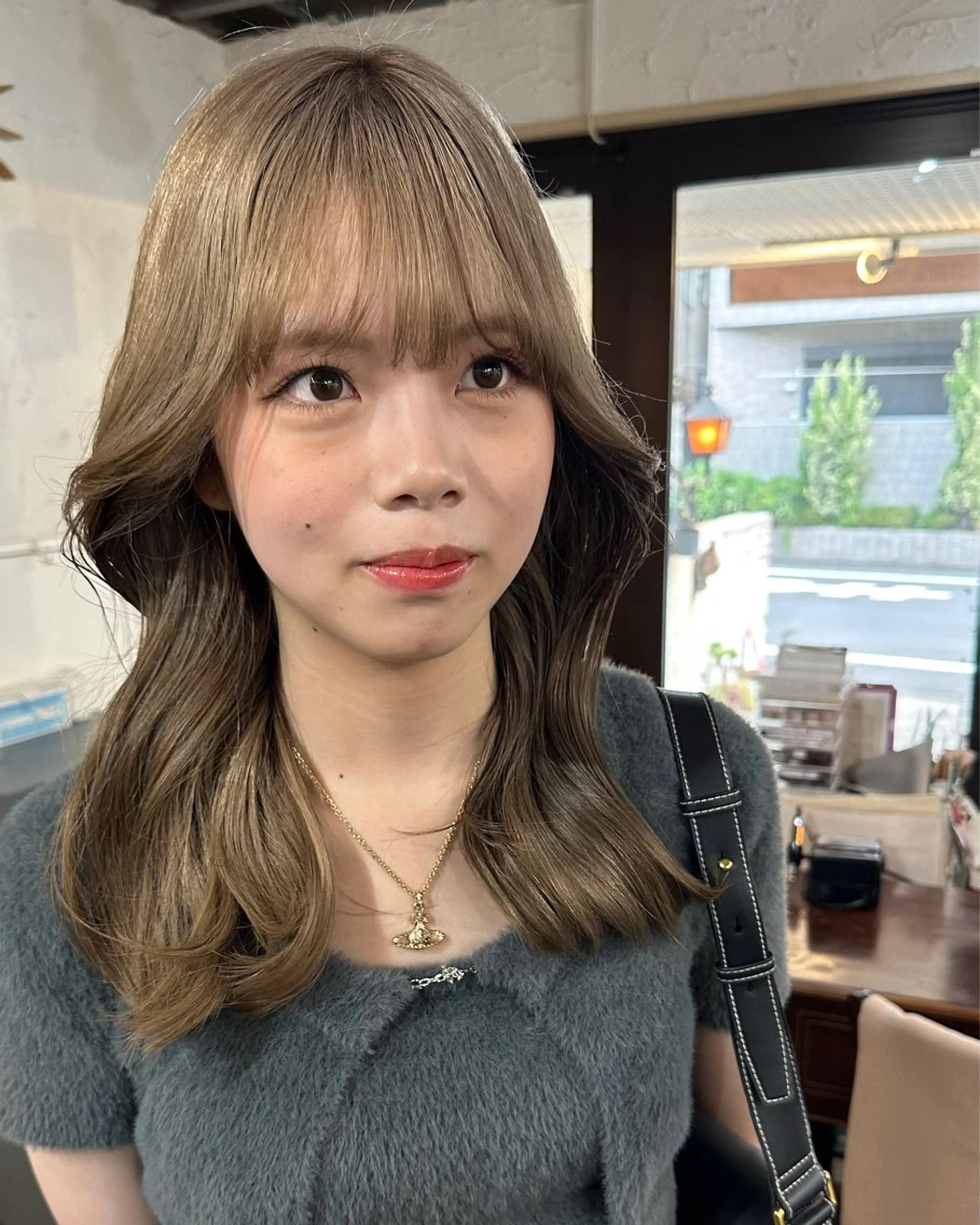 セミロング カラー グレージュ ボブ くびれヘア 顔まわりレイヤー 顔周りカット カット ヘアカラー トリートメント 韓国ヘア レイヤー くびれヘアMATSUのヘアスタイル