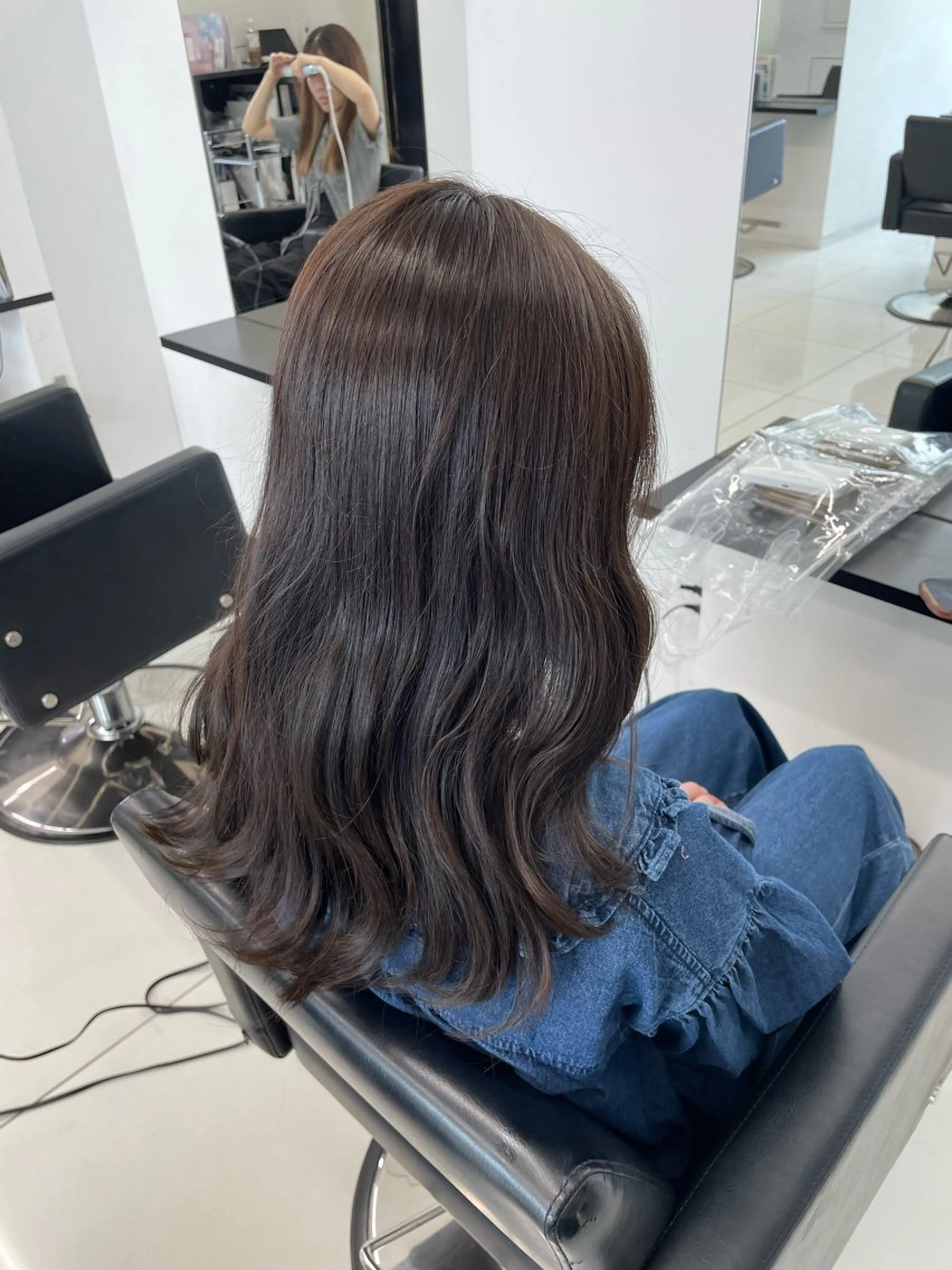 カラー ALIVE 河合優吾のヘアスタイル