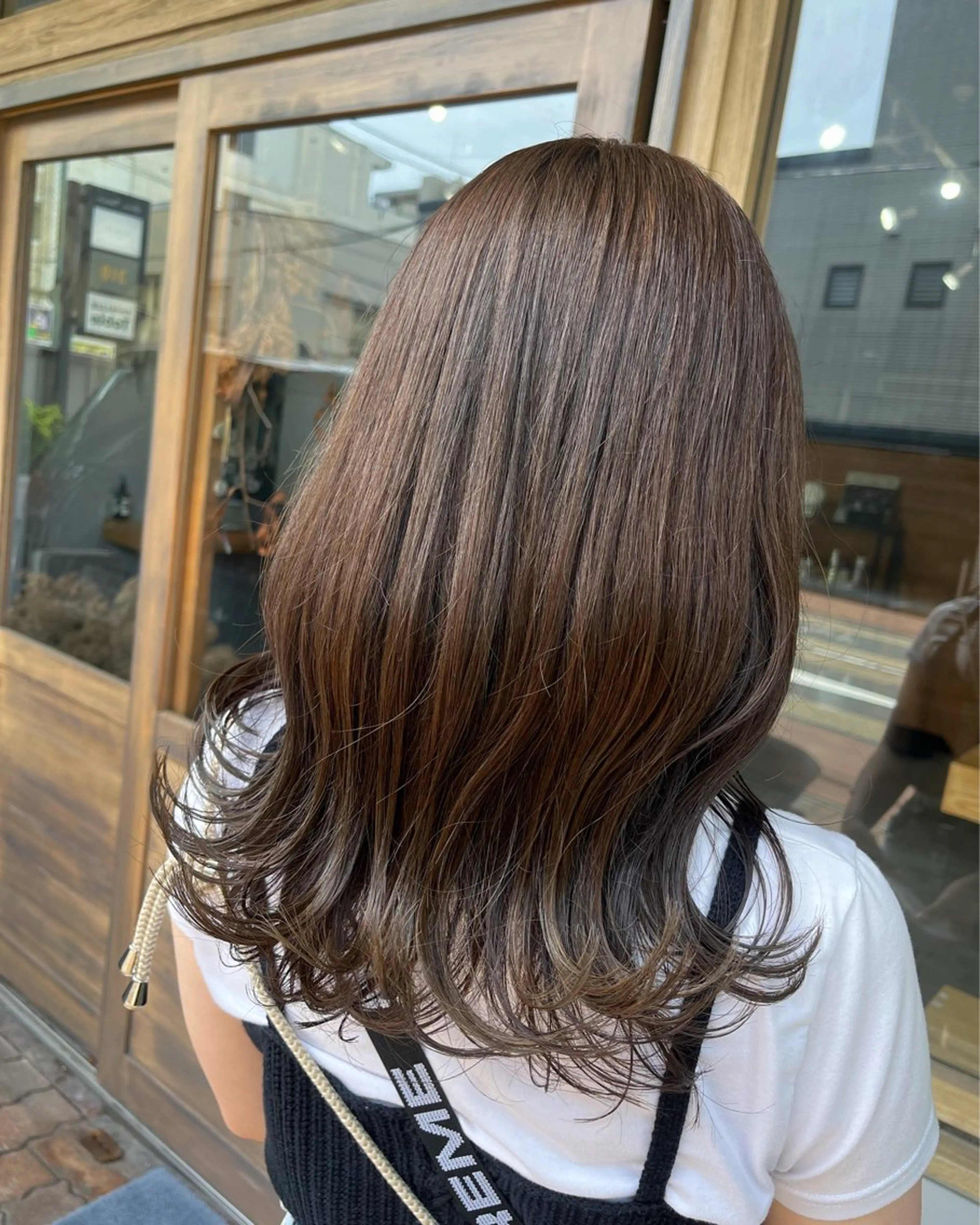 セミロング カラー アッシュ アッシュブラウン ブラウンカラー sign hair 鈴木 りん🍓のヘアスタイル