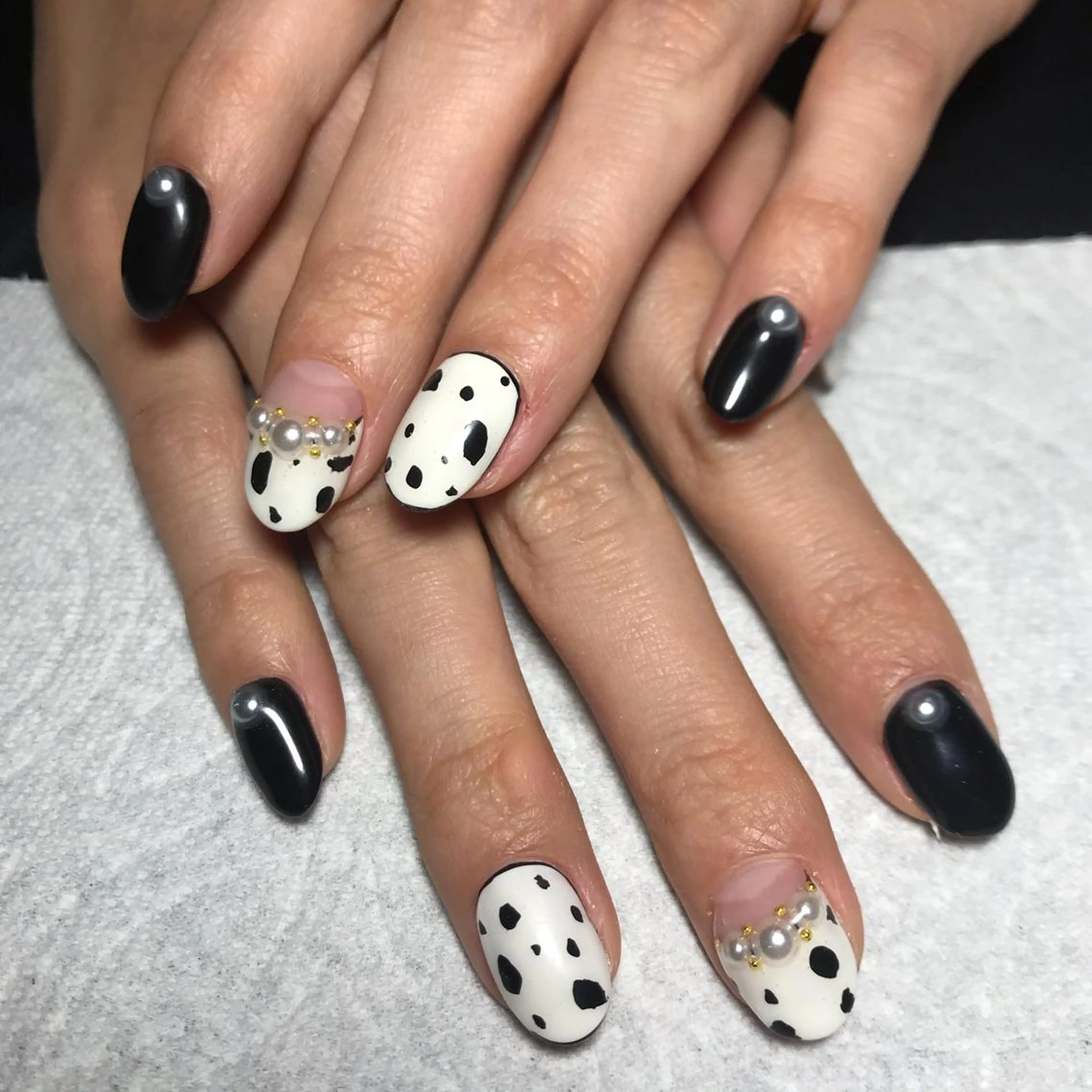 ネイル ECLAT エクラ所属・寺山 千鶴のネイルデザイン