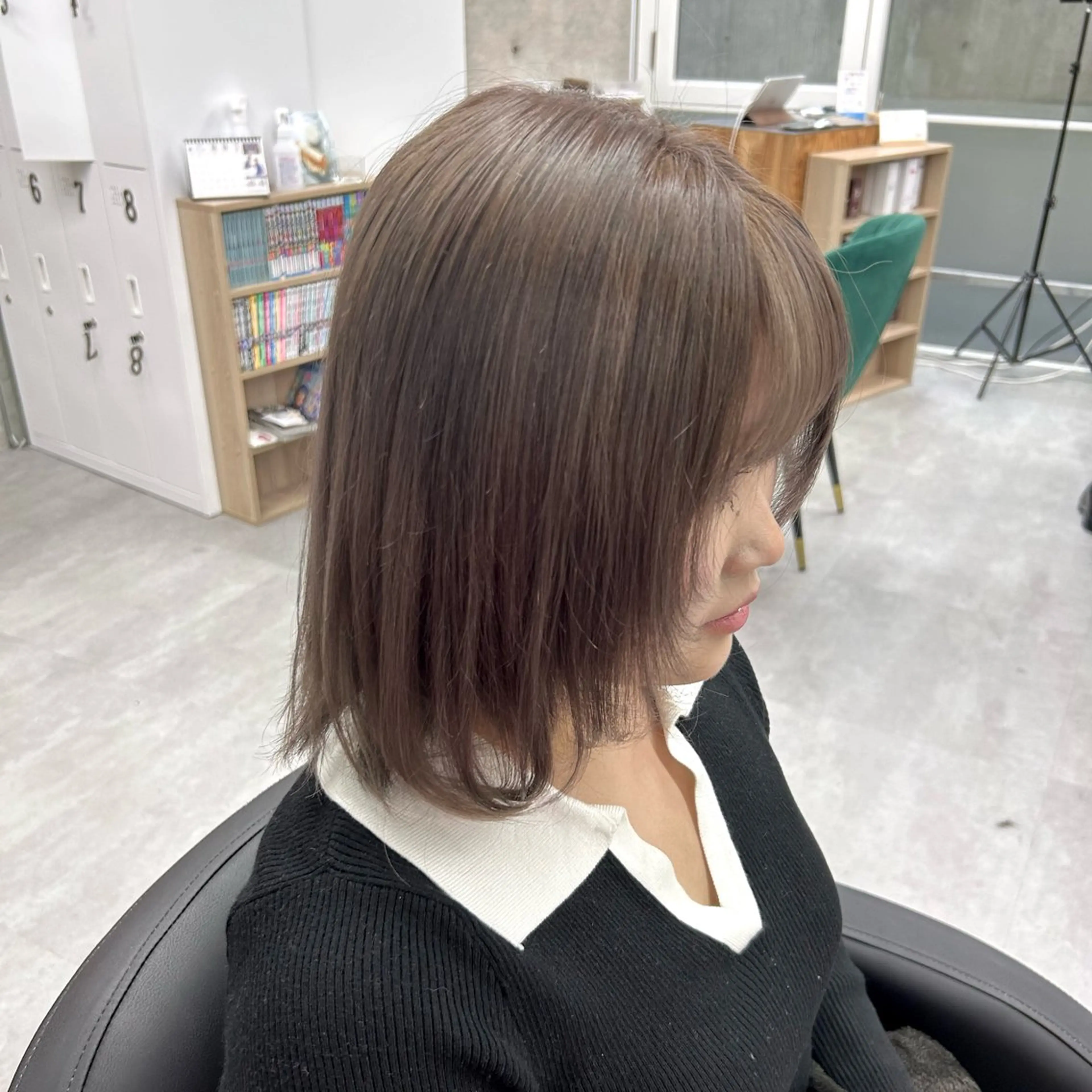 ミディアム カラー ブリーチ ケアブリーチ ダブルカラー ハイトーンカラー ヘアカラー Aoba 🫧艶ハイトーン🫧のヘアスタイル