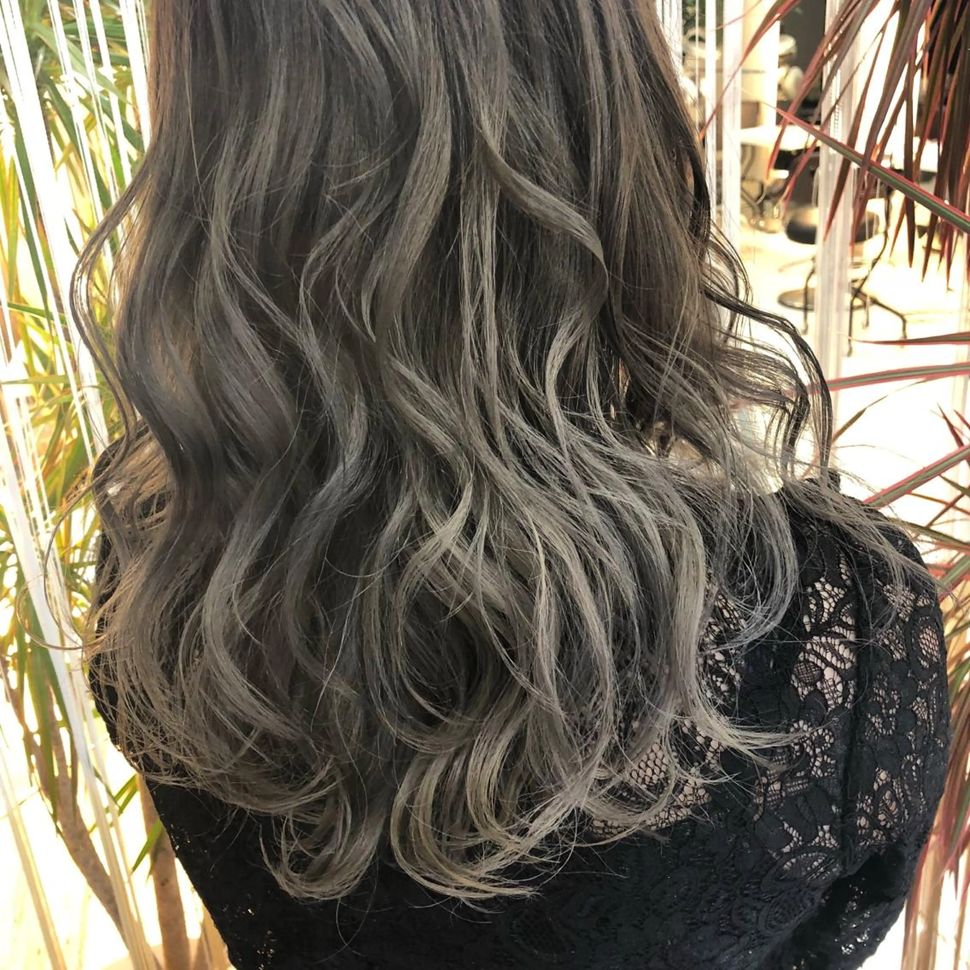 ロング カラー 透明感カラー グレージュ カット ヘアカラー トリートメント 髪質改善/美髪矯 正ヤマモトハルキのヘアスタイル