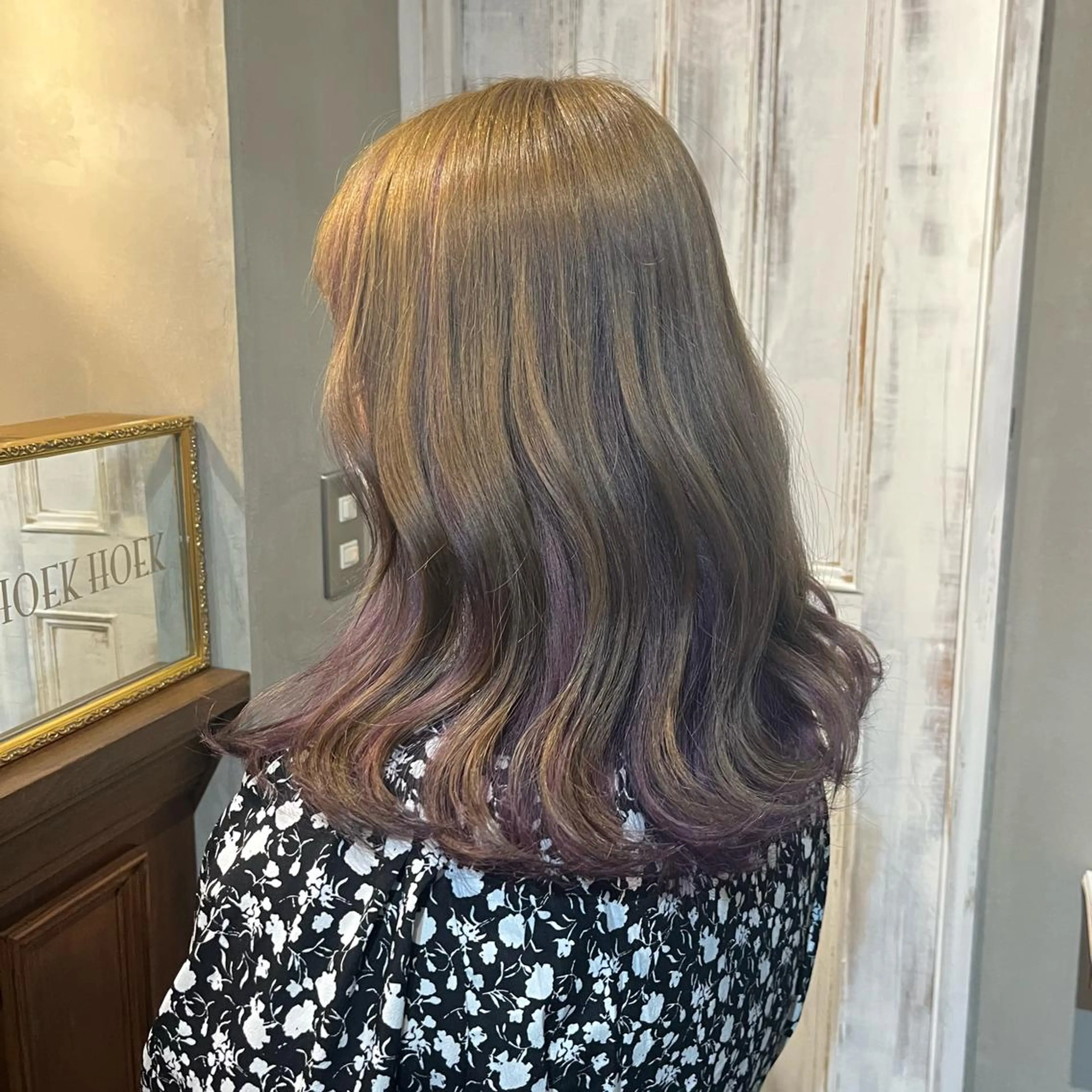 セミロング カラー ヘアカラー むらたねね🌻 艶髪🫧韓国ヘアのヘアスタイル