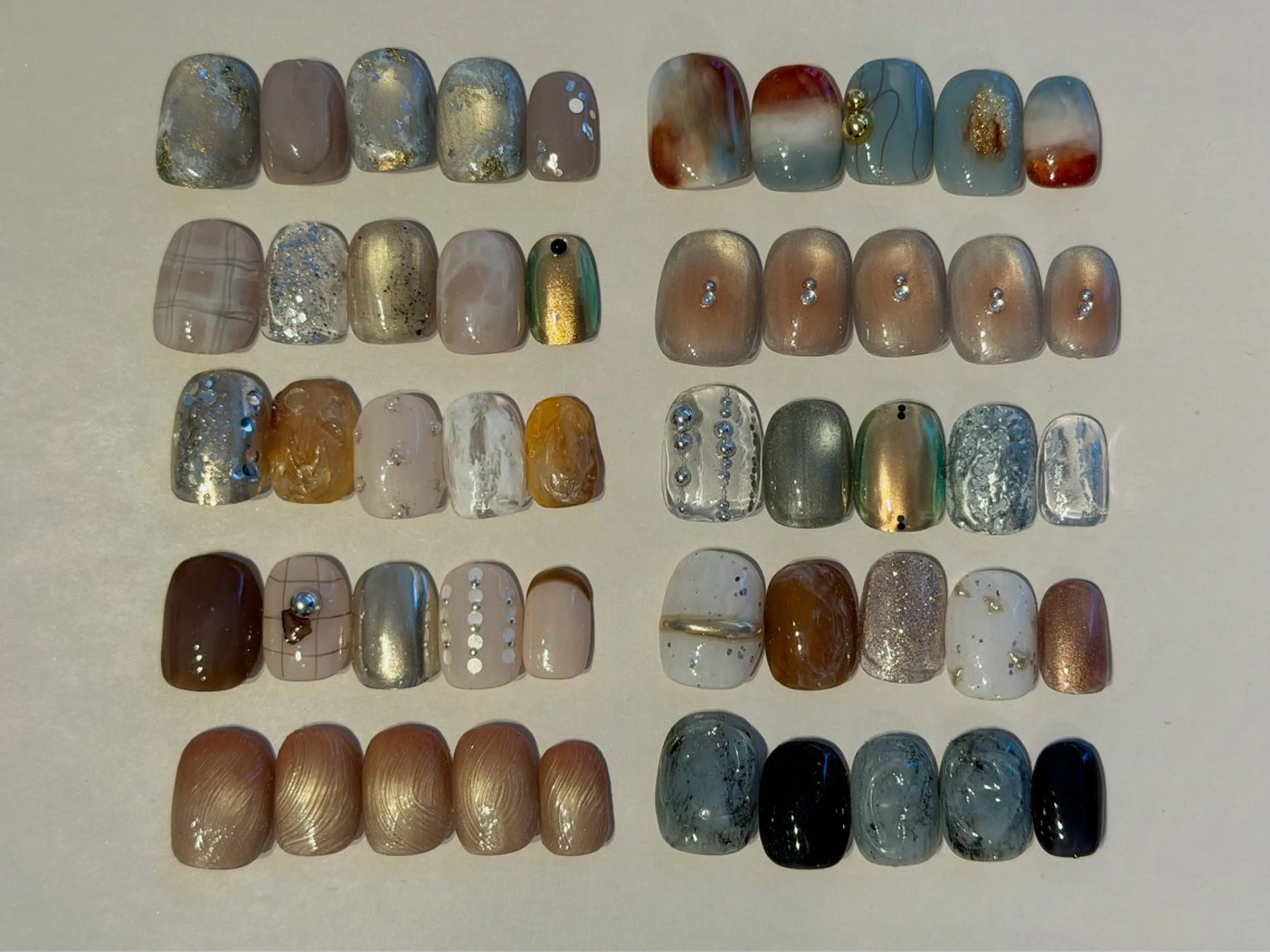 ネイル クリアネイル フラッシュネイル フラッシュマグ フレンチネイル マグネットネイル Luana nailのネイルデザイン