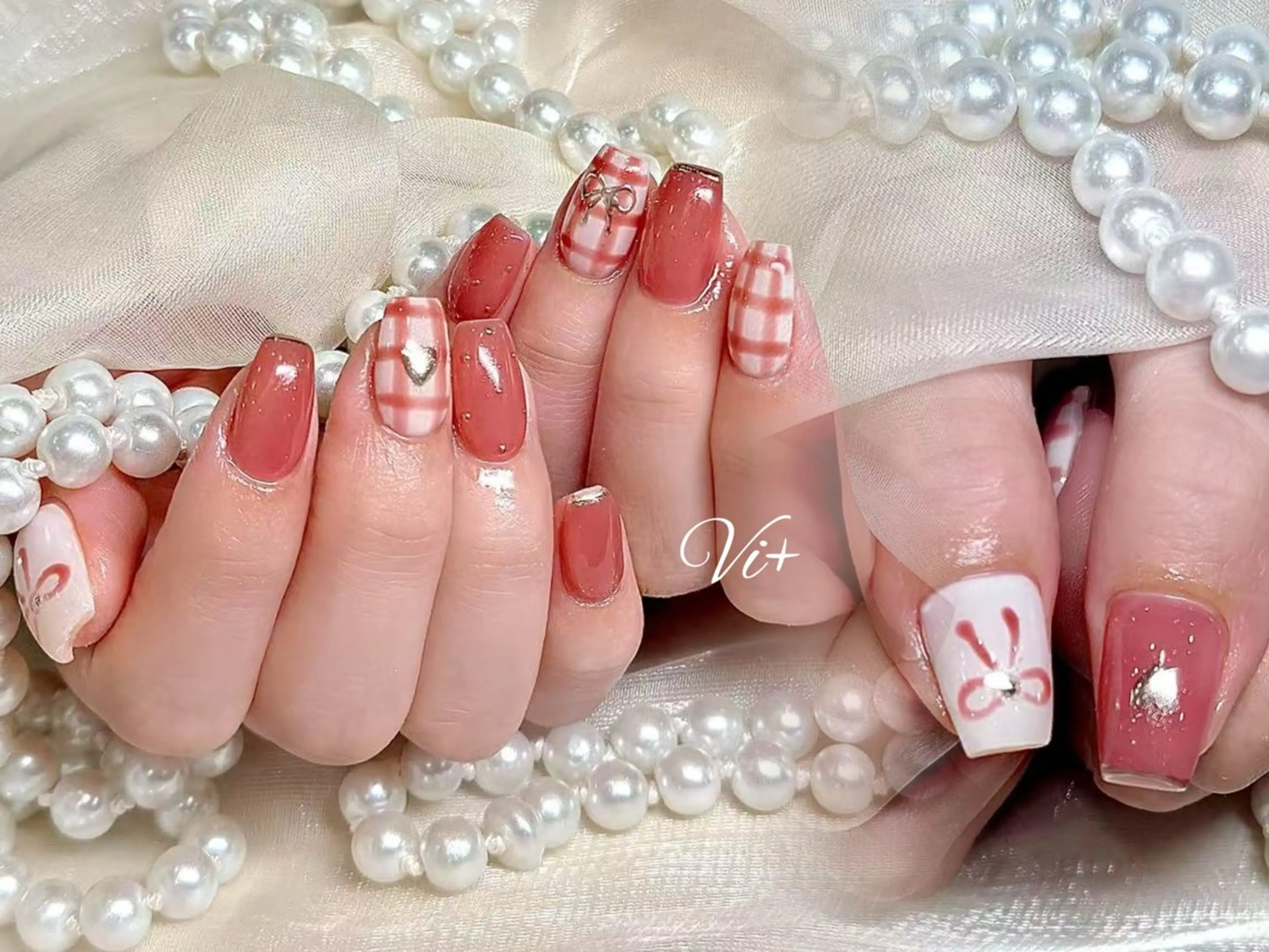 ネイル ハンドネイル ✨Nailsalon Vi+✨のネイルデザイン