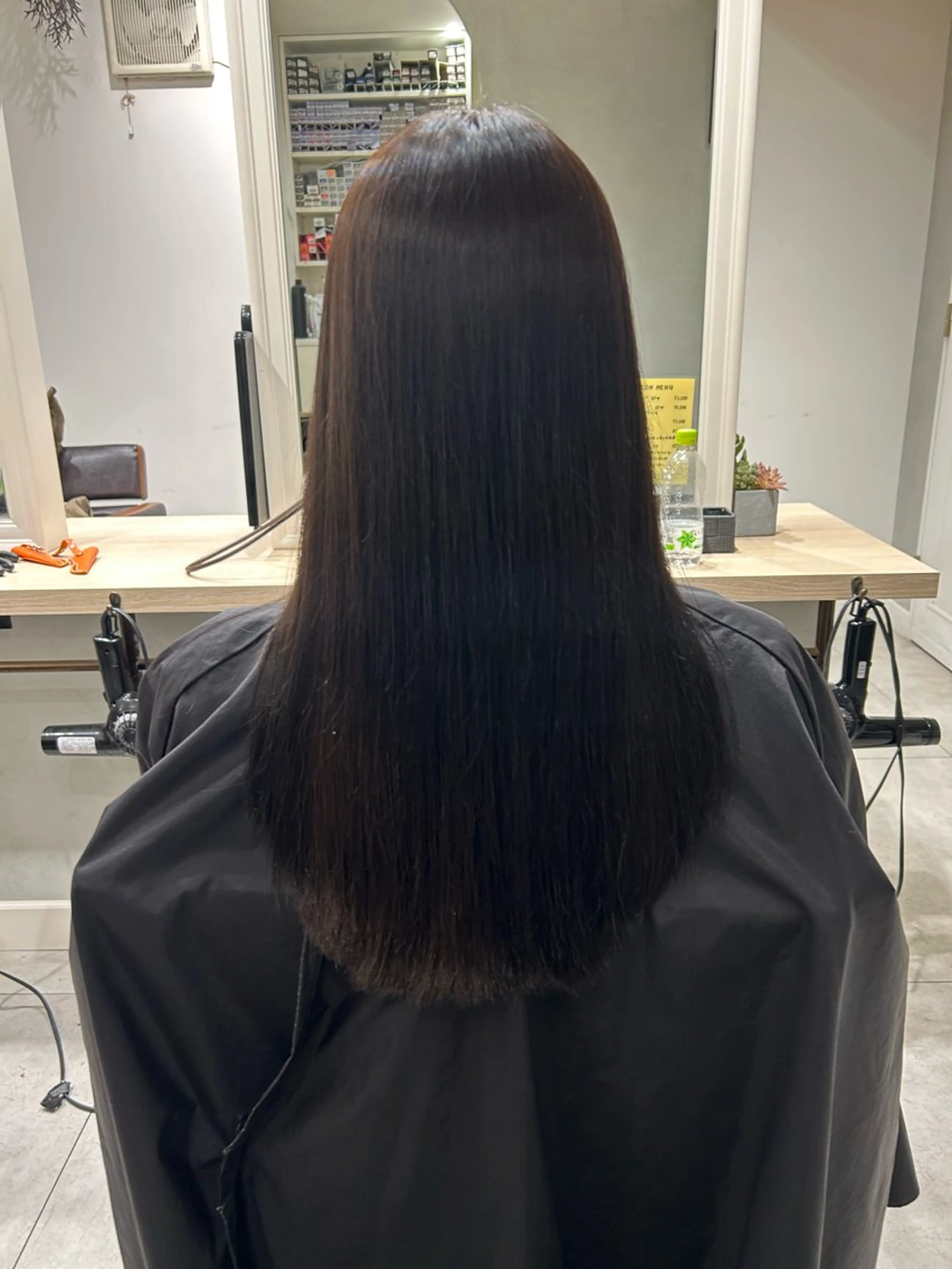 ロング カラー ベージュカラー ブリーチ ブラウンカラー 内田 航太のヘアスタイル