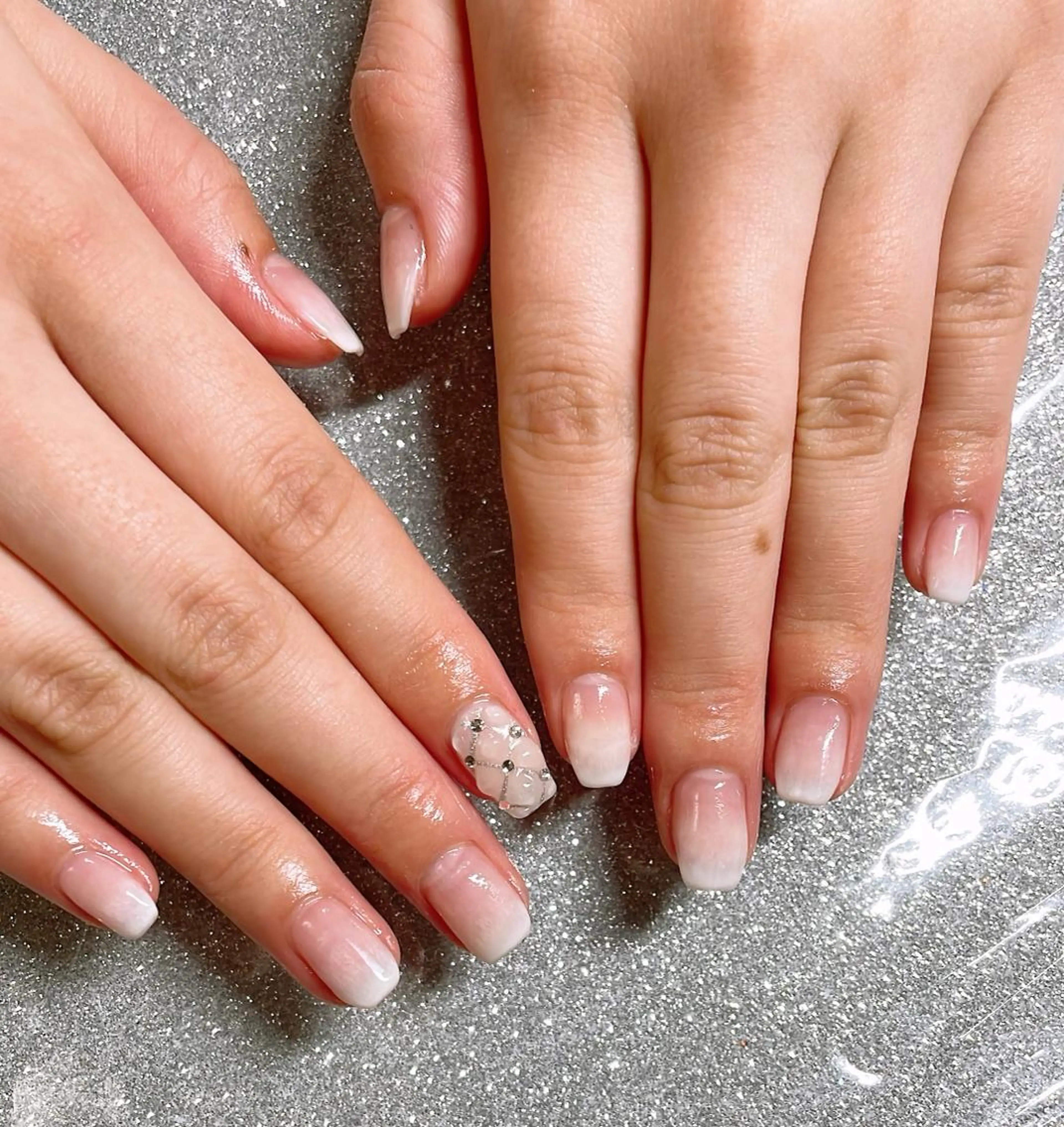 ネイル VIERU 🌈🎀💖のネイルデザイン