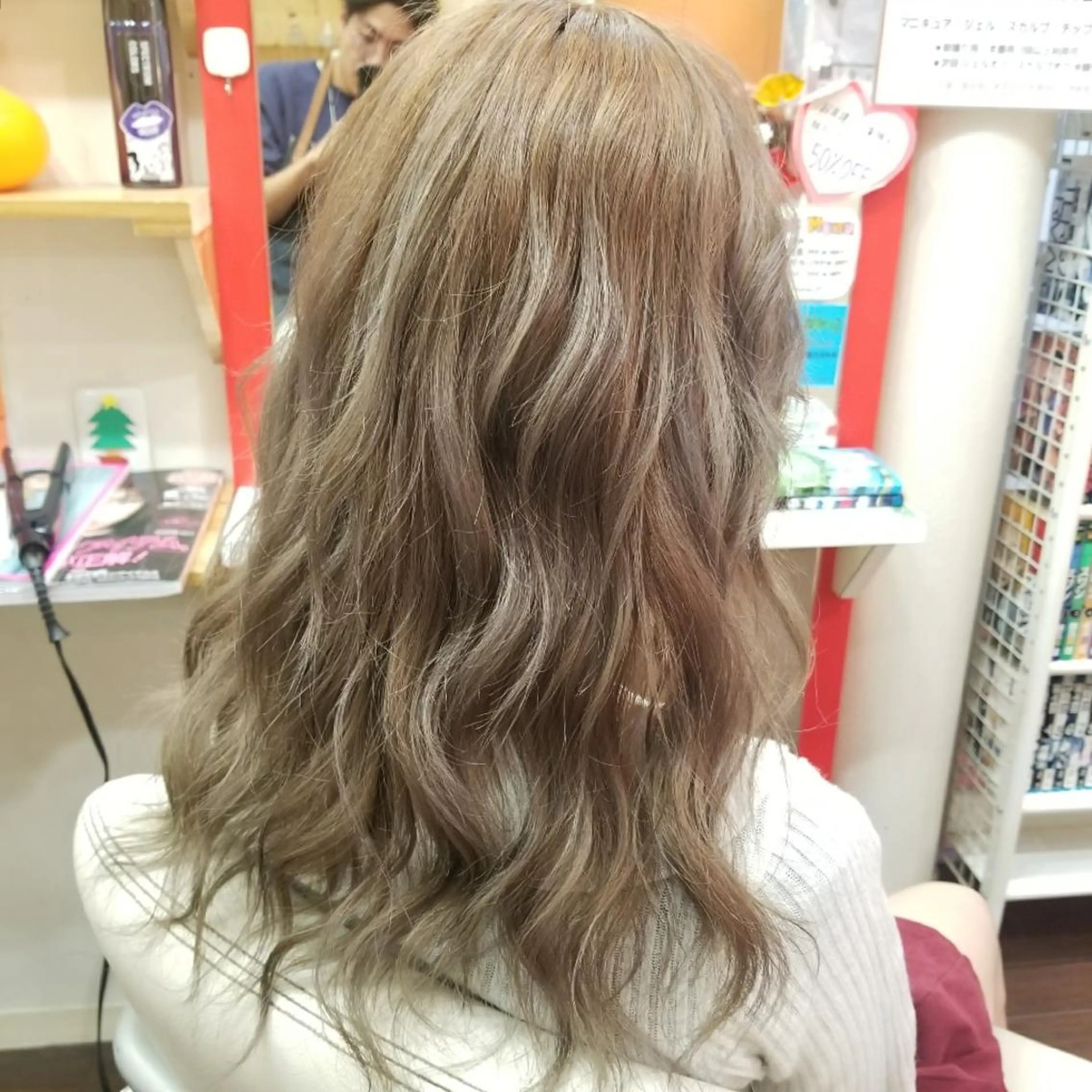 ミディアム ヘアカラー 植田 /エクステ /ブリーチ/髪質改善のヘアスタイル