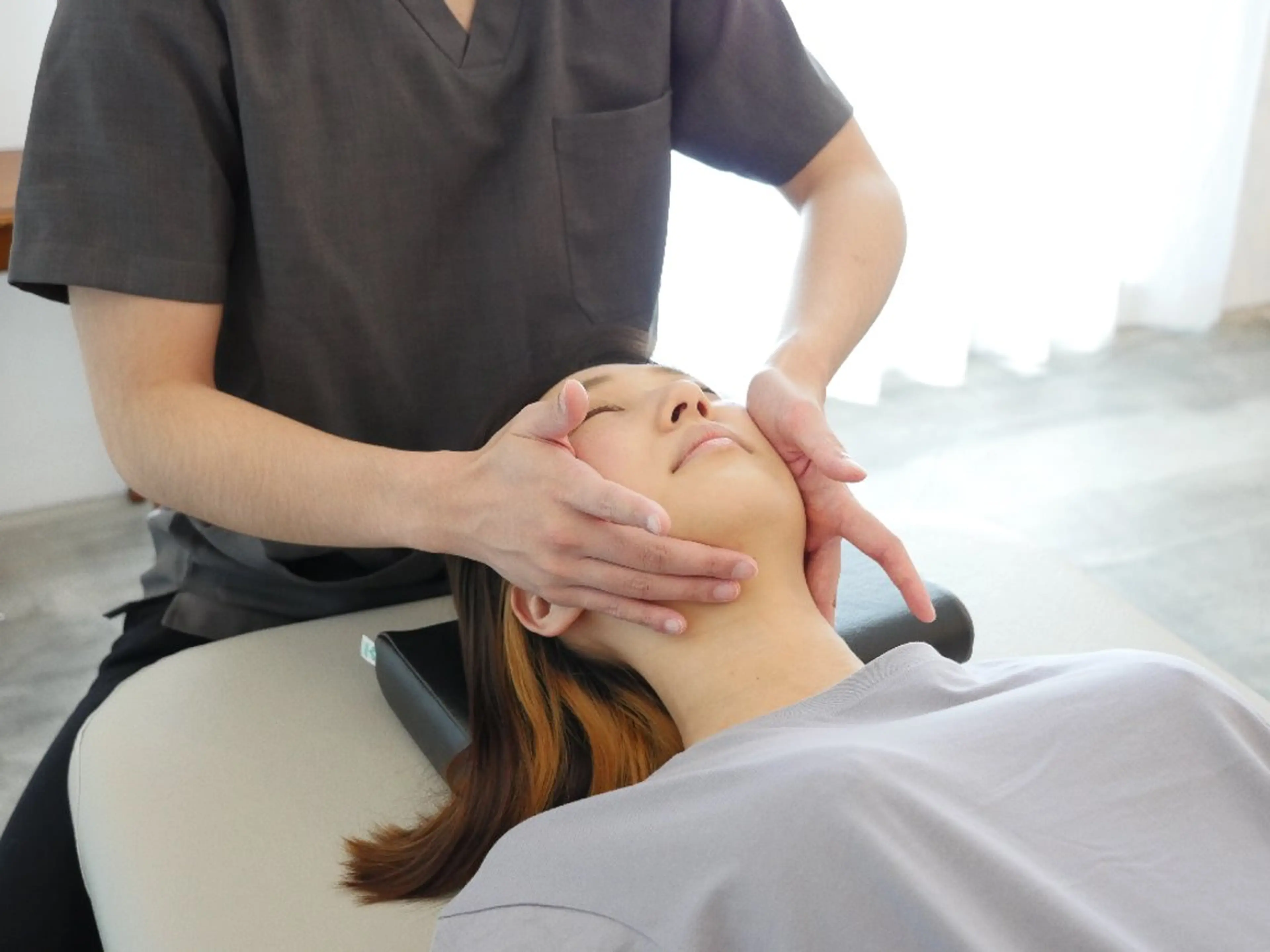 【3.40代必見!法令線改善】骨格リフトアップ+骨盤矯正+小顔矯正¥15900→¥3800の写真