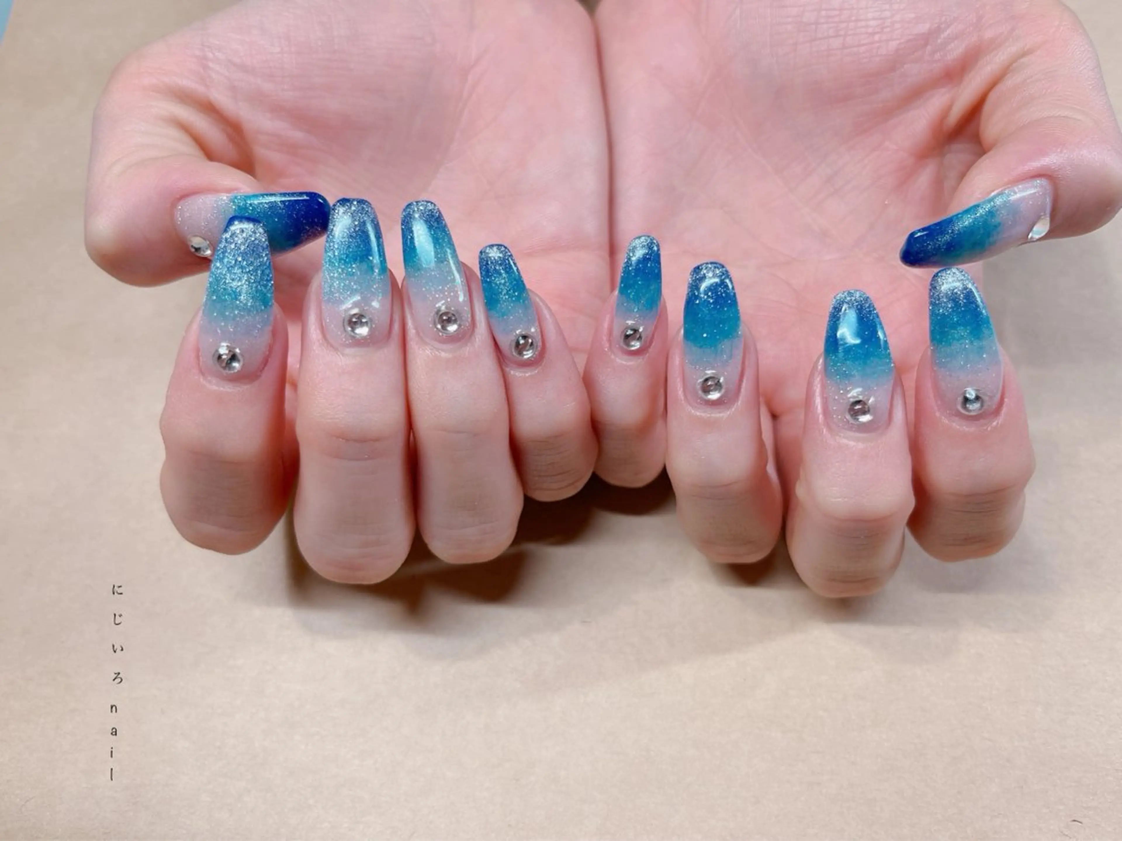 ネイル にじいろ nailのネイルデザイン