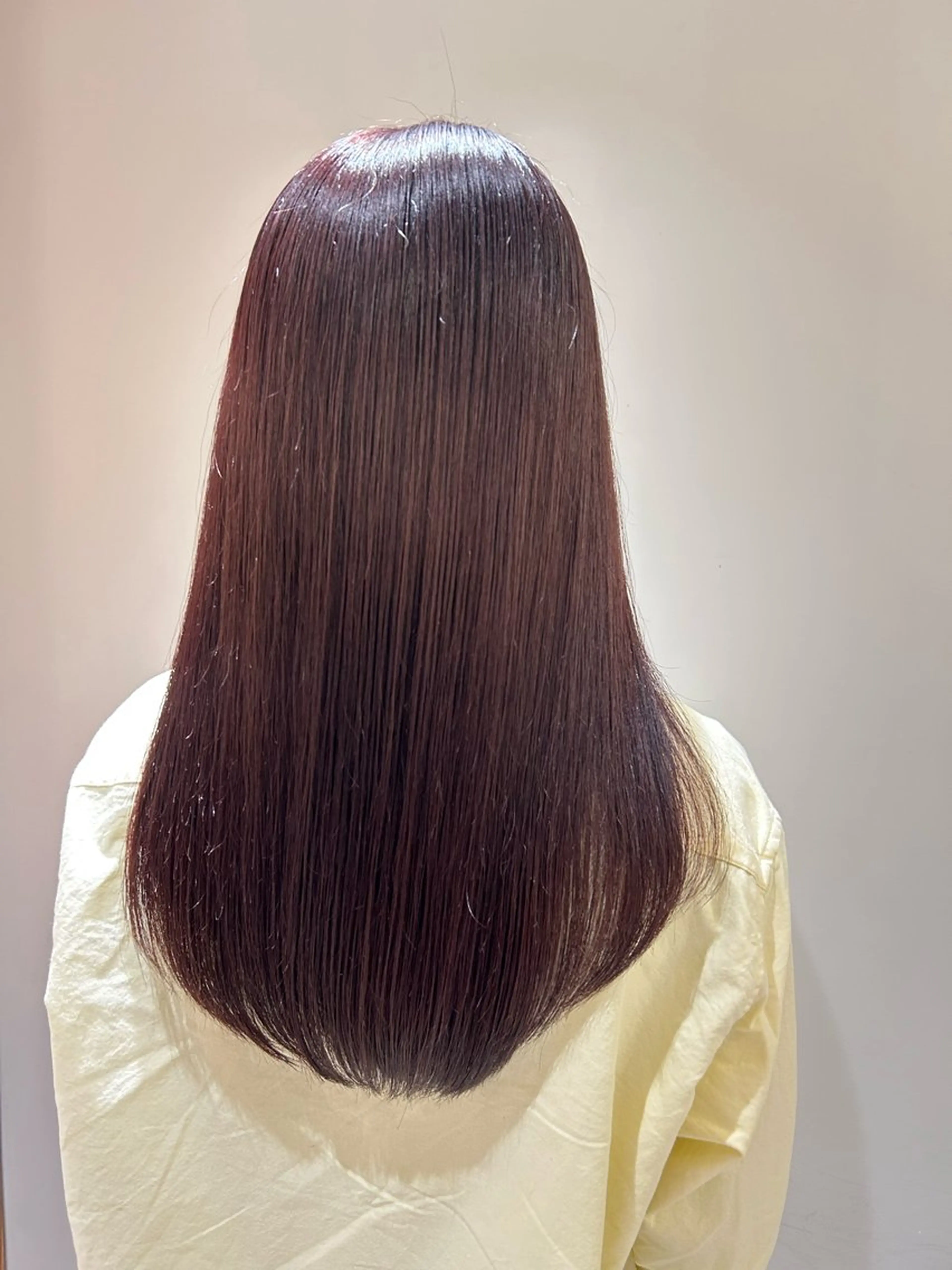 カット💇🏻‍♀️+透明感ワンカラー🩵（白髪染め⭕️）+うるふわトリートメントの写真