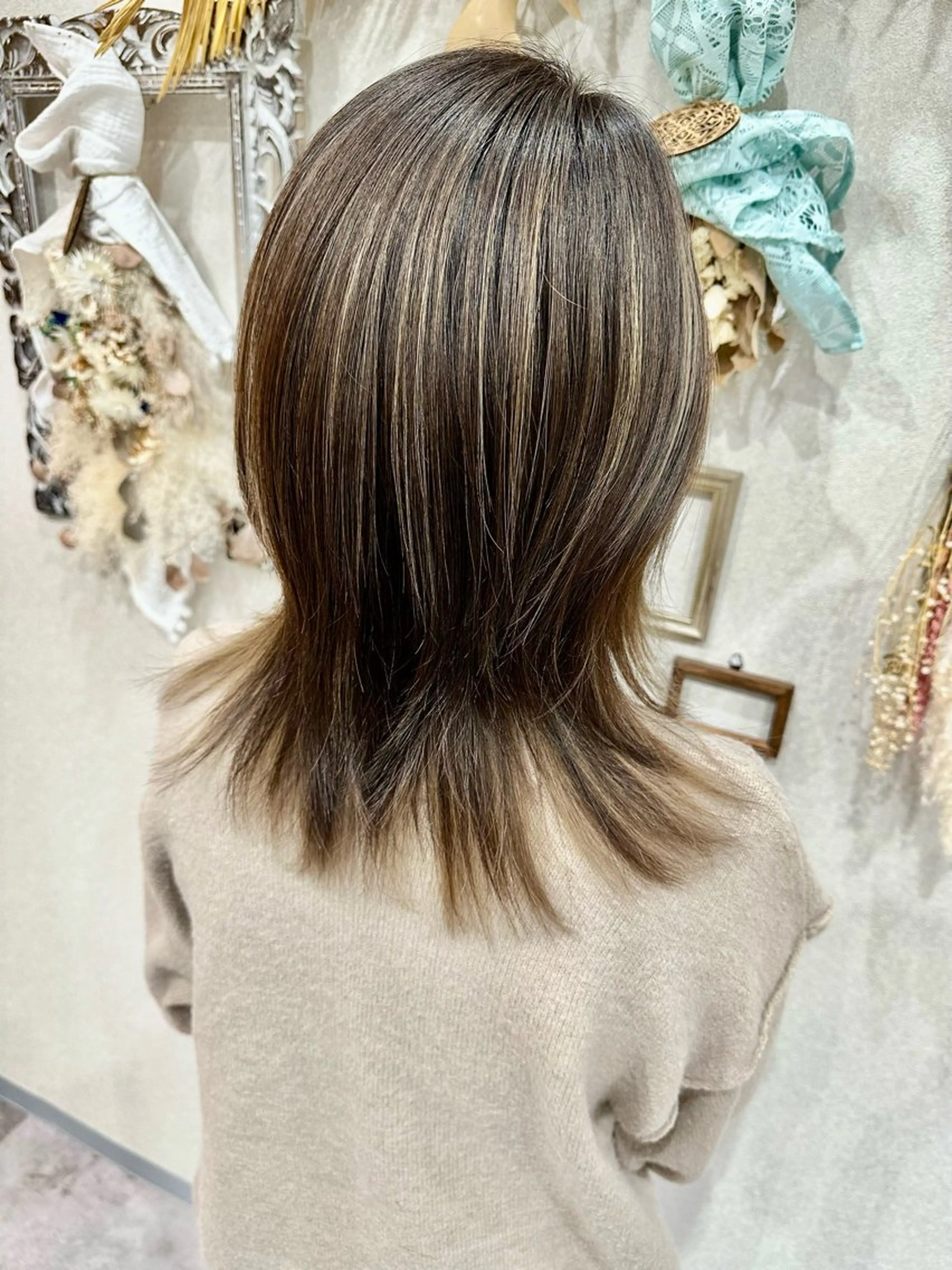 セミロング 伊藤 裕貴のヘアスタイル