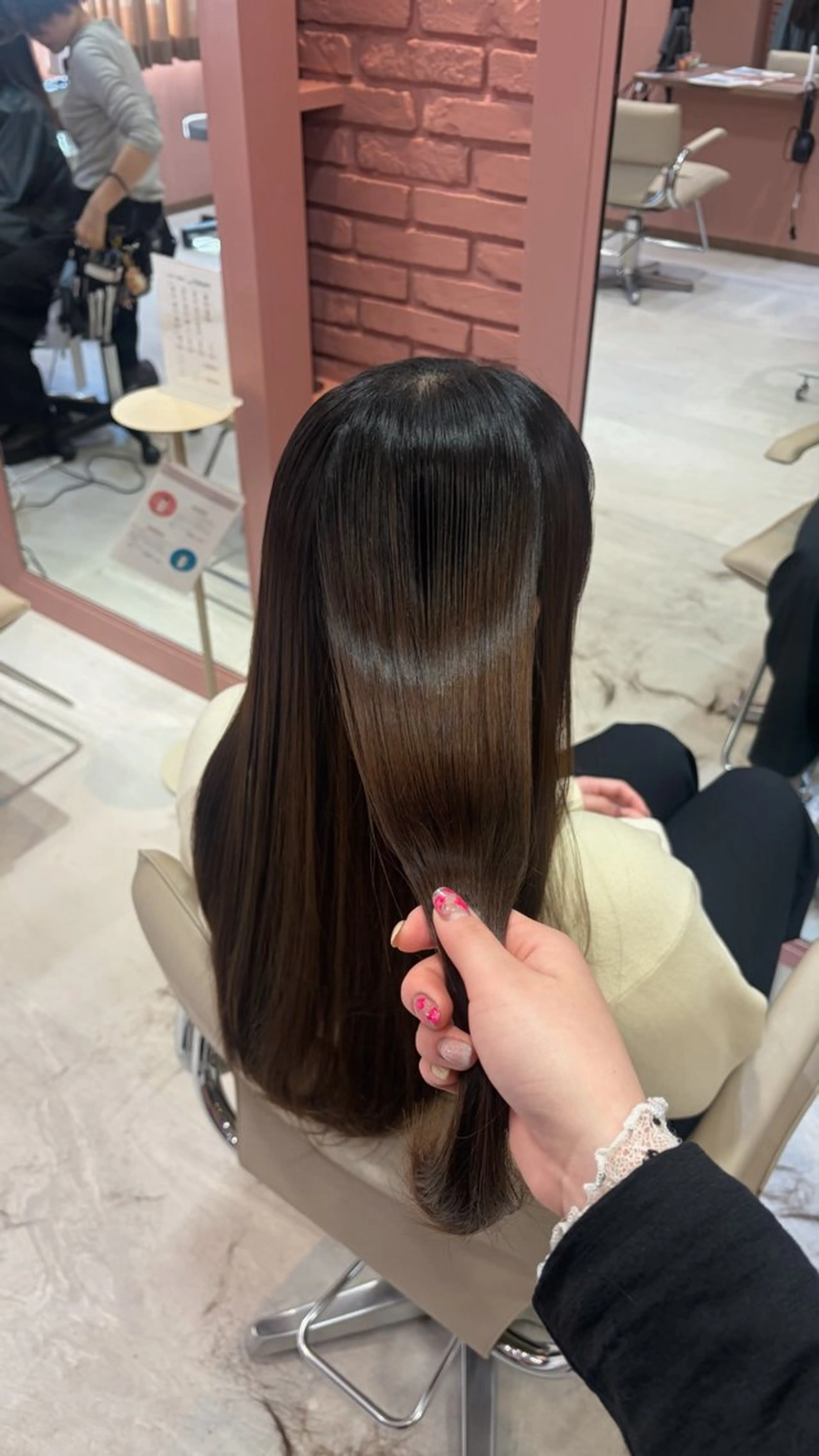セミロング パーマ カット 縮毛矯正 聖菜/ hina /レイヤー/艶カラーのヘアスタイル