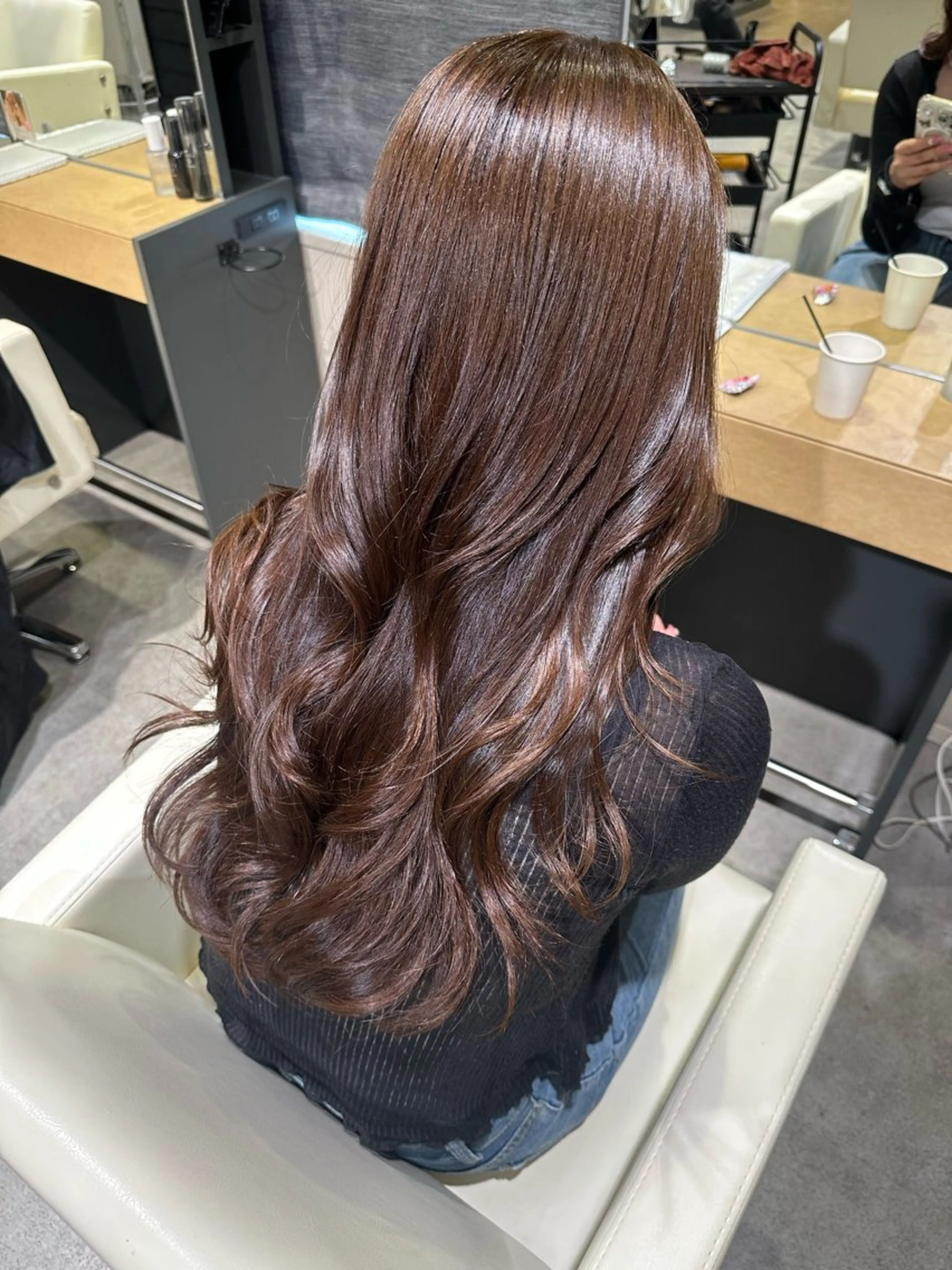ロング カラー 平尾 樹里のヘアスタイル