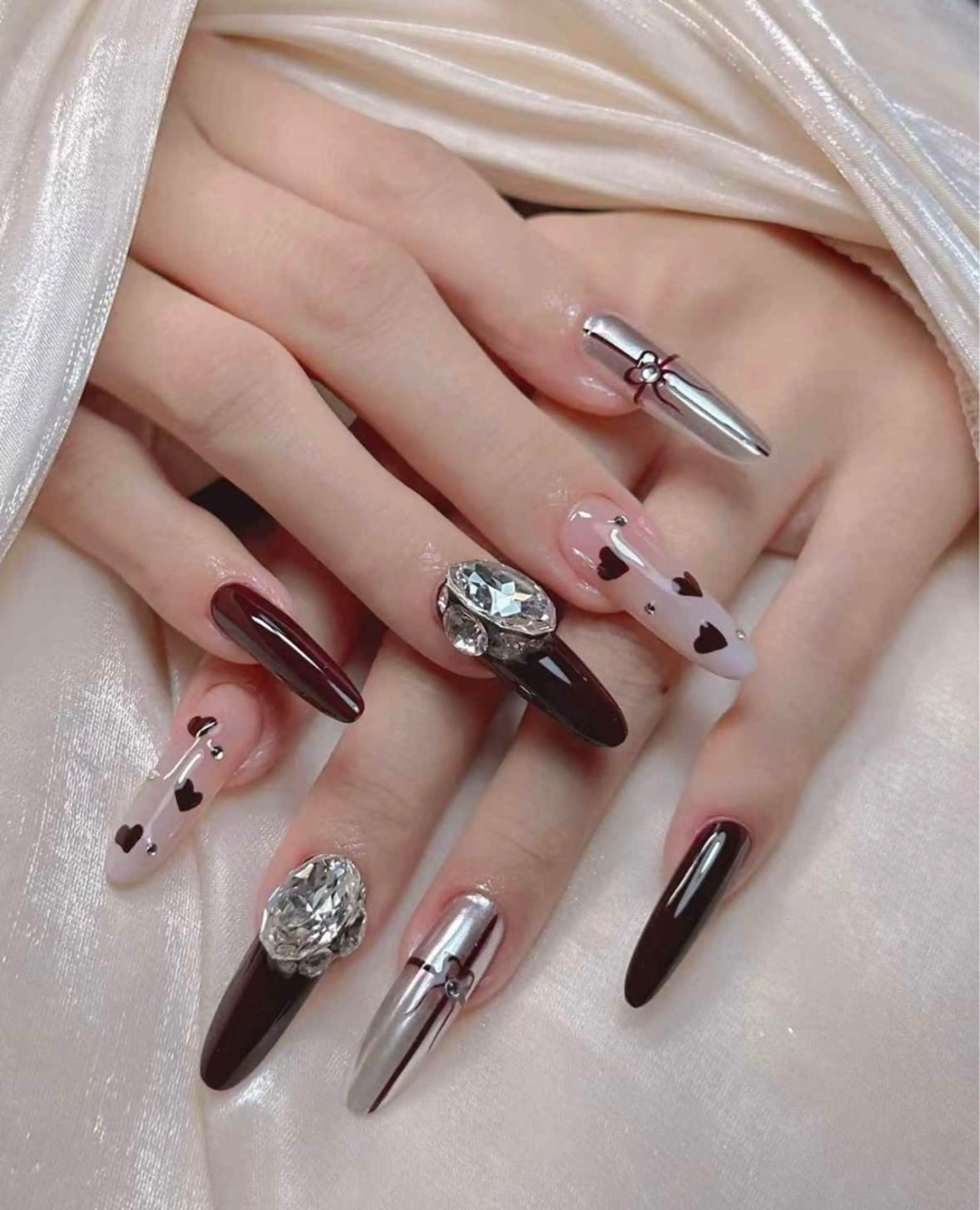 ネイル Runa Riseのネイルデザイン